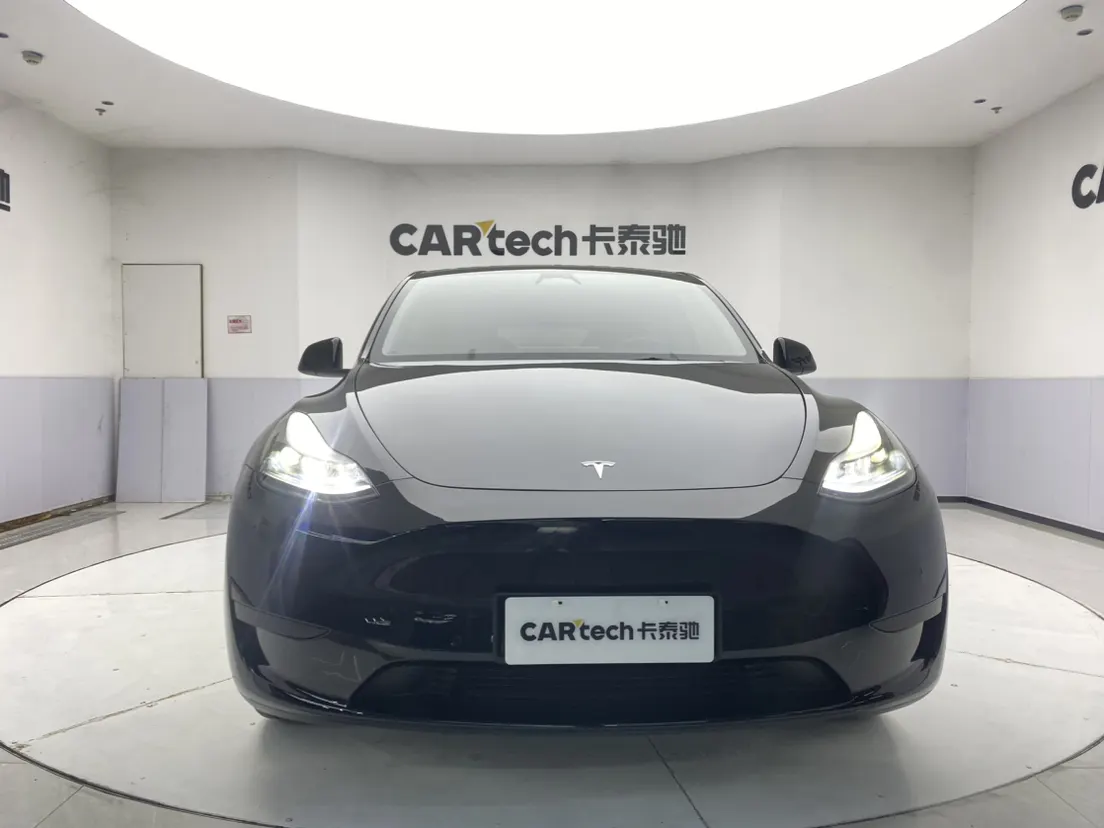 Tesla Model Y, 2023 3