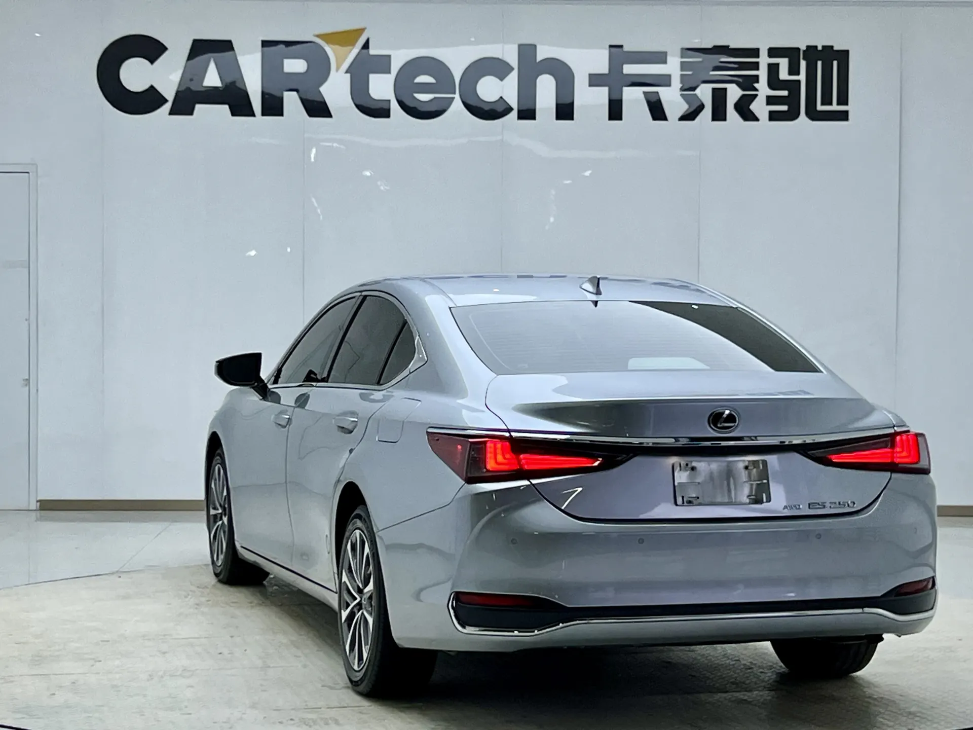 Lexus ES 250, 2023 6