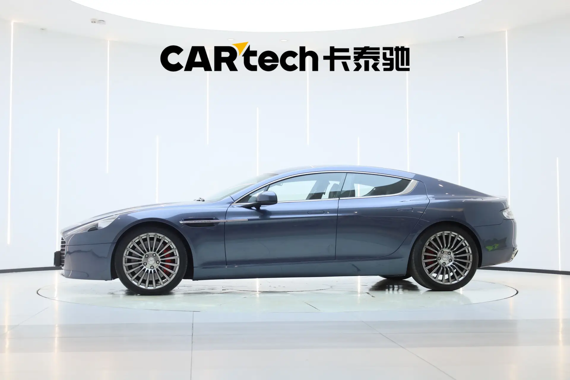 Aston Martin Rapide, 2013 7