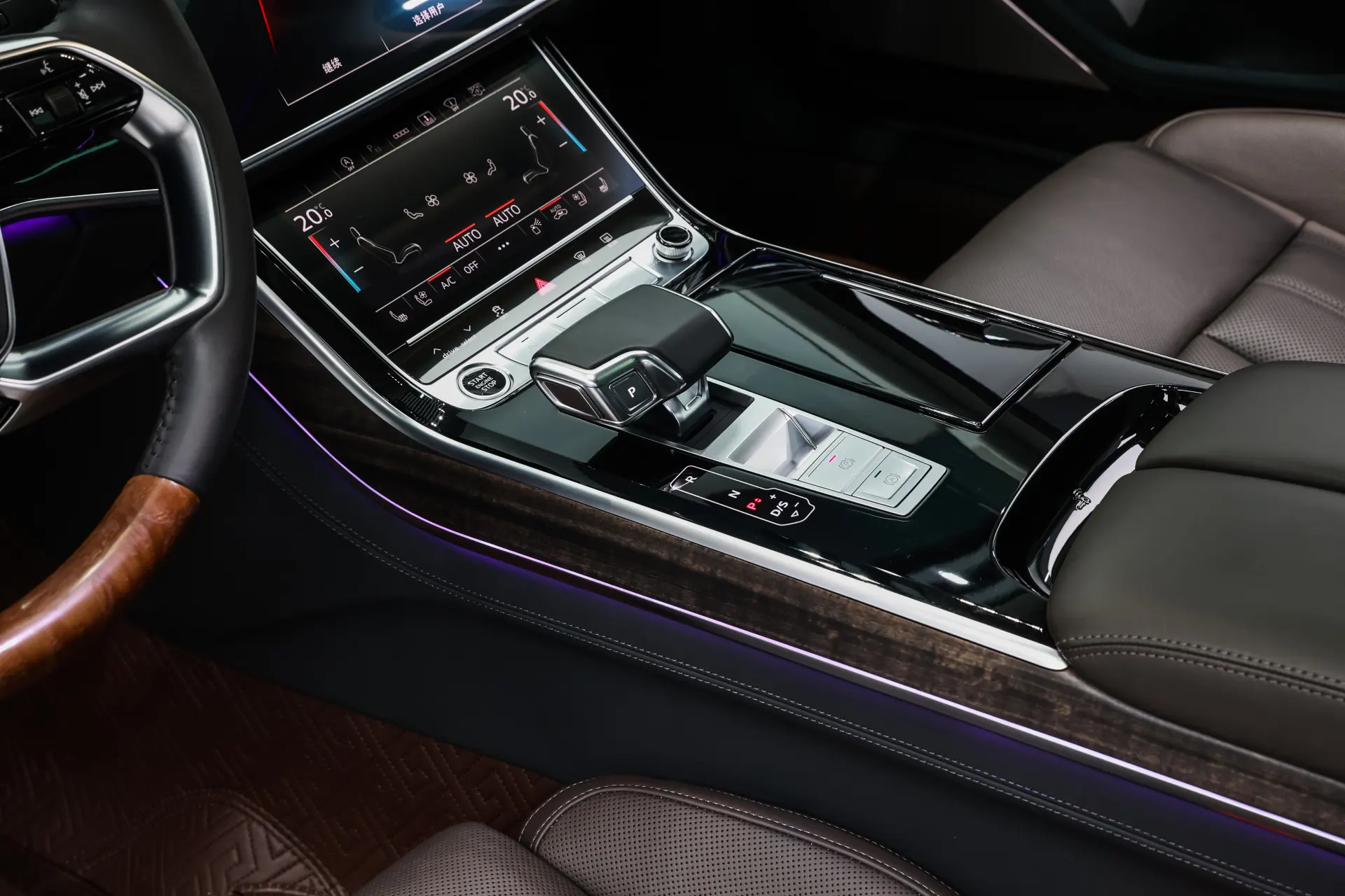Audi A8L 60 TFSI, 2022 23