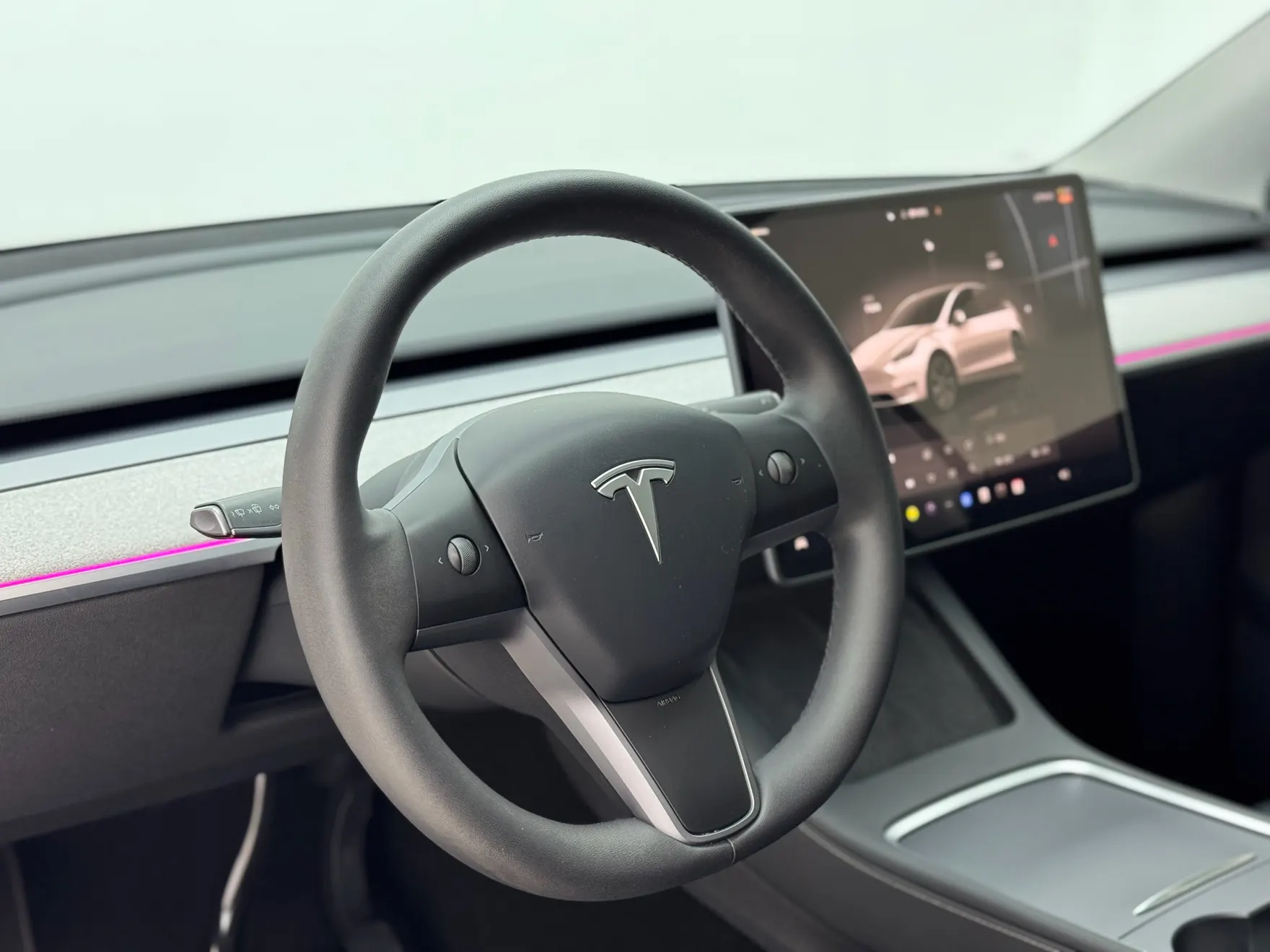 Tesla Model Y, 2024 14