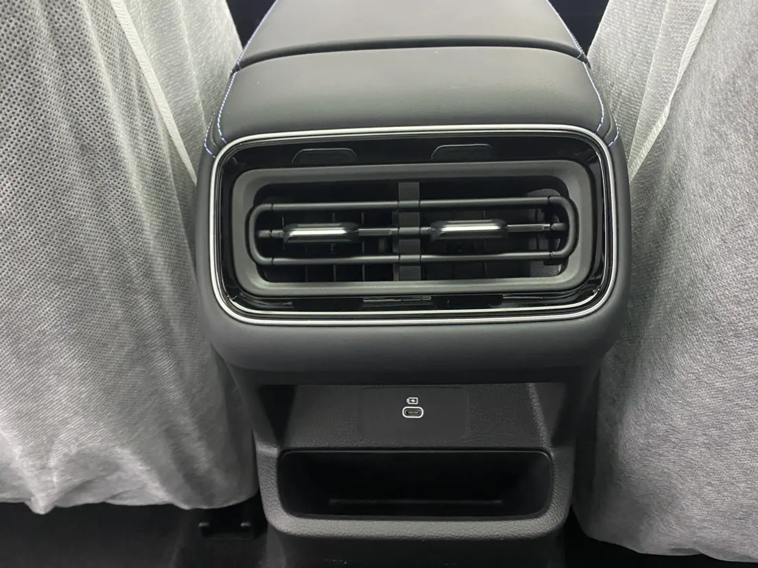 Geely Preface, 2026 23