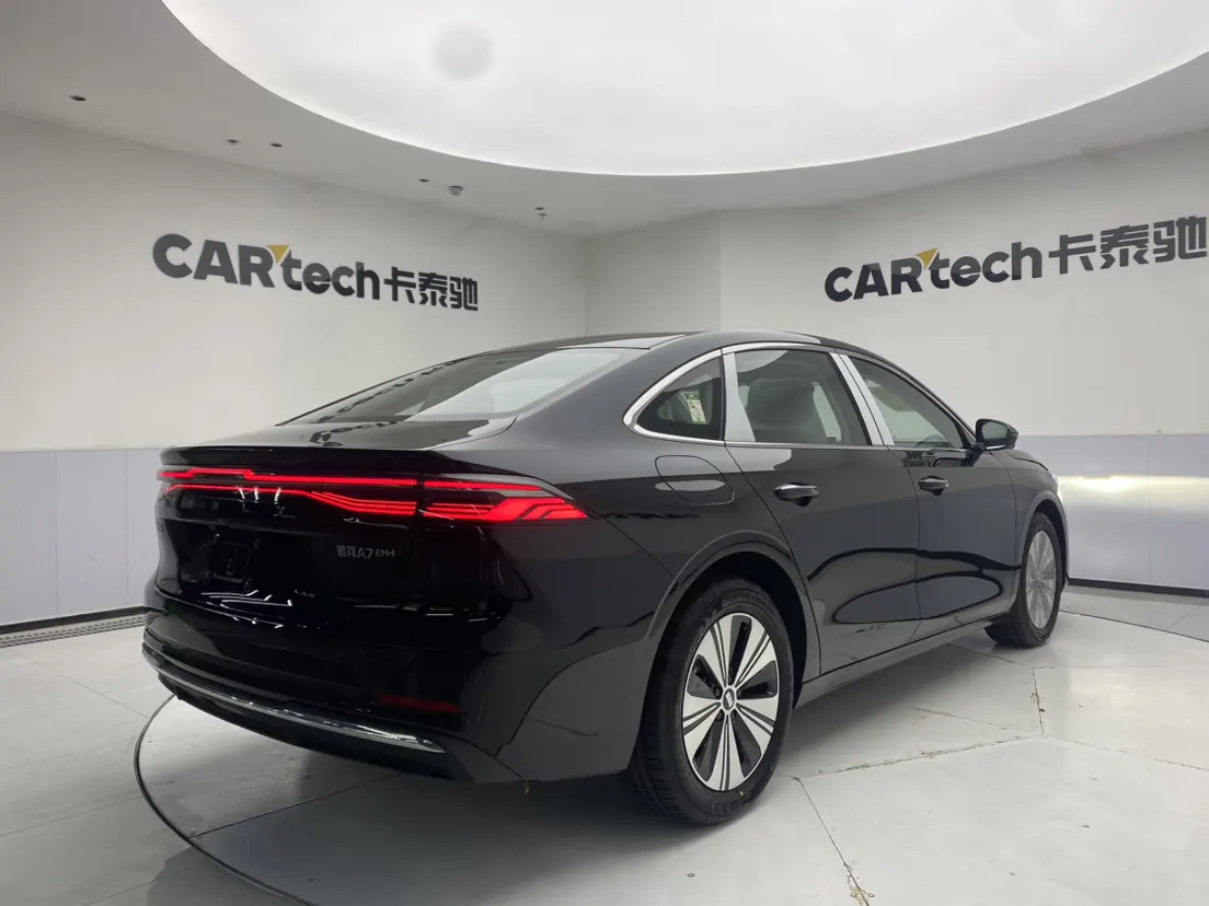 Geely Galaxy A7, 2026 все фото