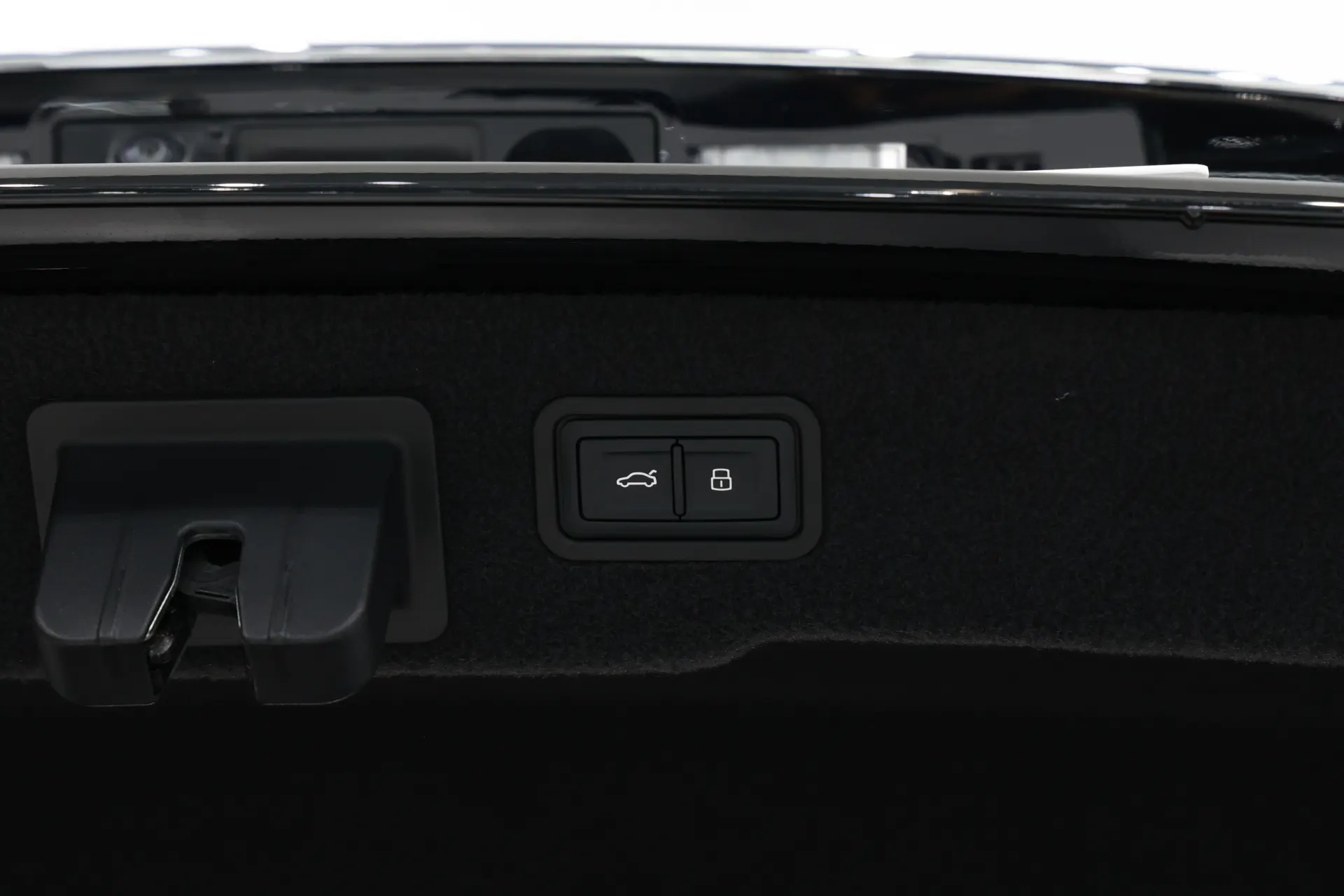 Audi A8L 60 TFSI, 2022 11