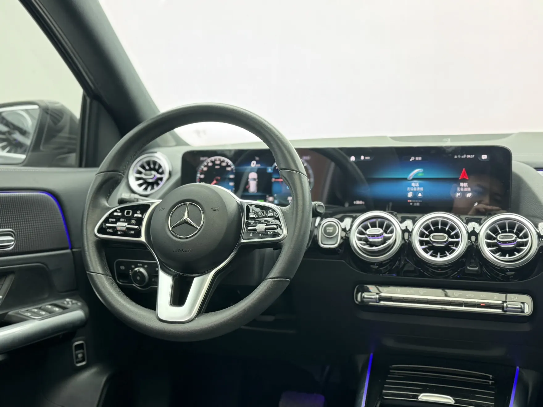 Mercedes-Benz EQA, 2022 15
