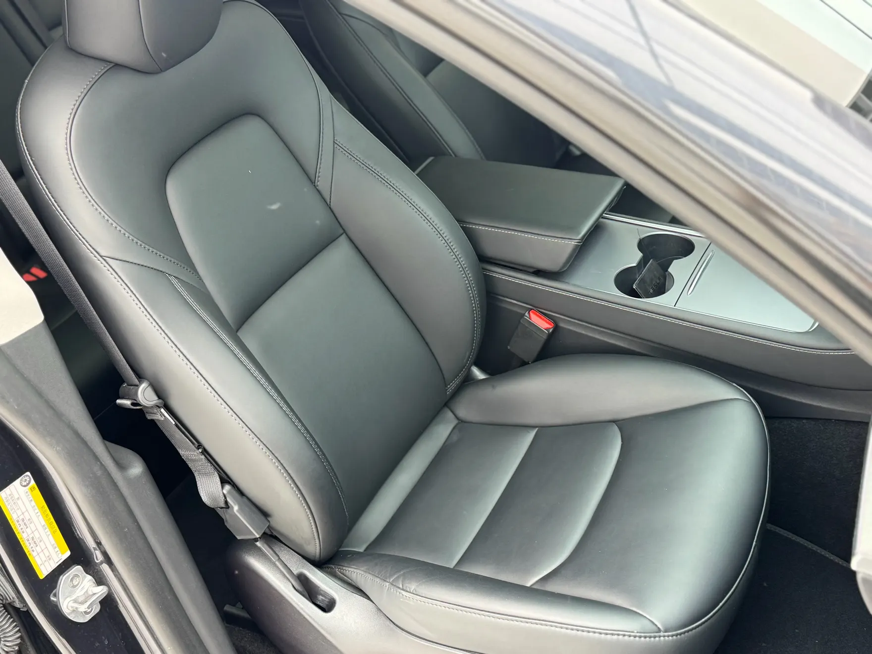 Tesla Model Y, 2024 20