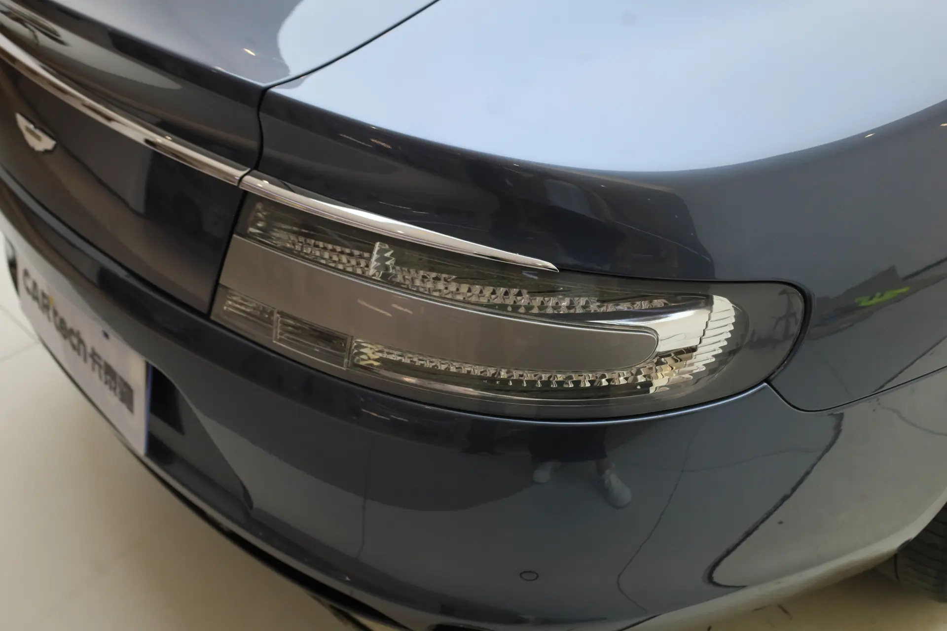 Aston Martin Rapide, 2013 8