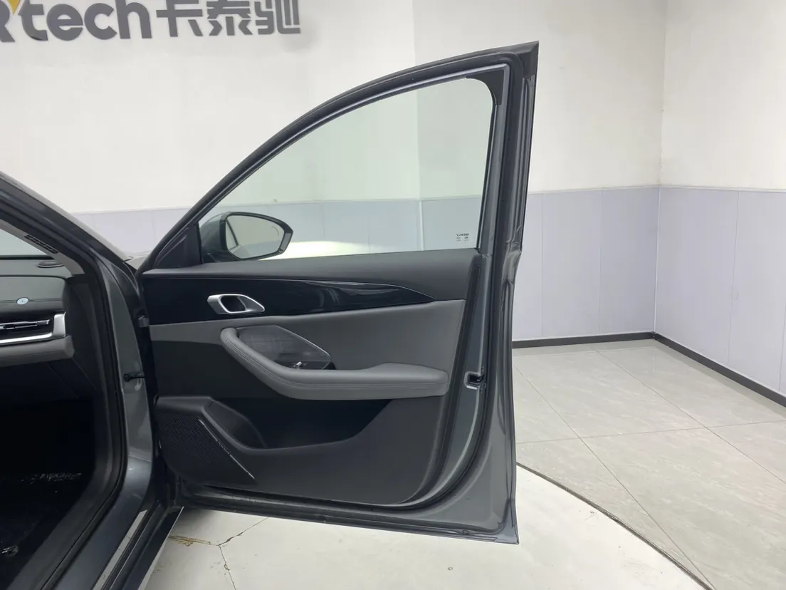 Geely Galaxy A7, 2026 25