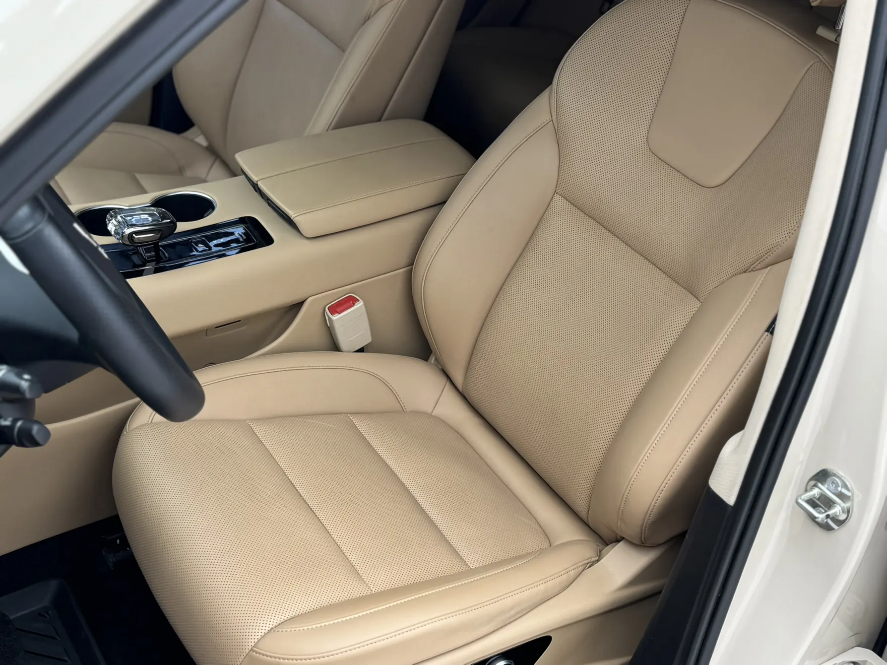 AITO M5, 2023 10
