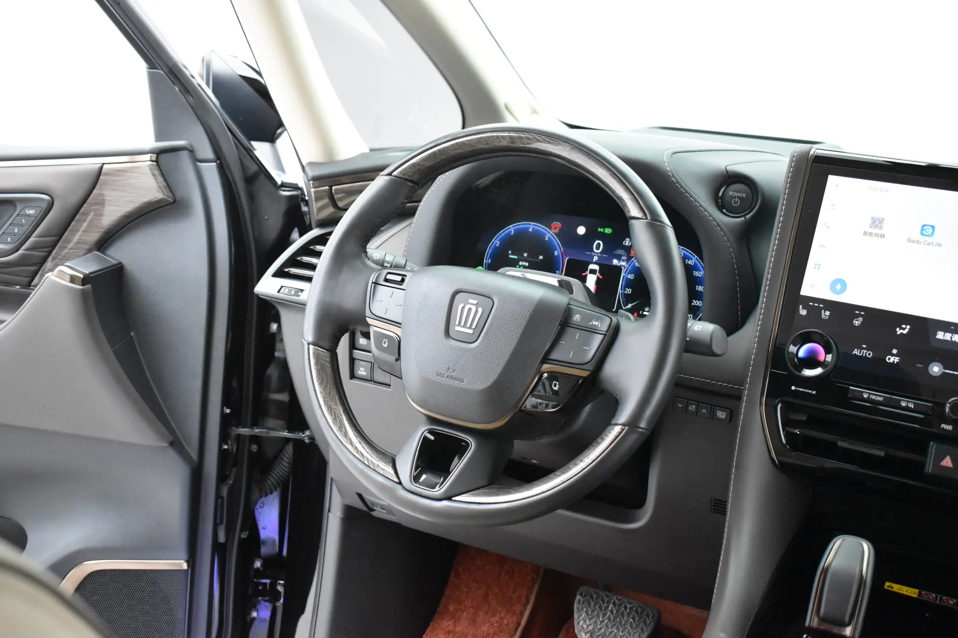 Toyota Vellfire, 2024 2