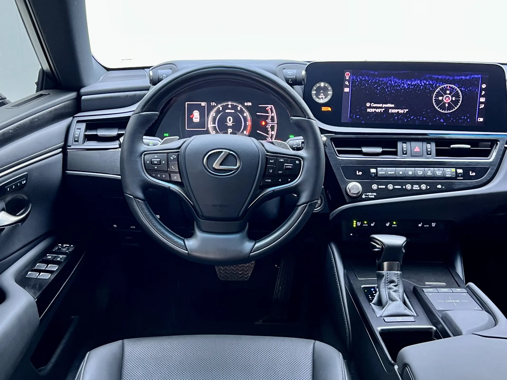 Lexus ES 250, 2023 17