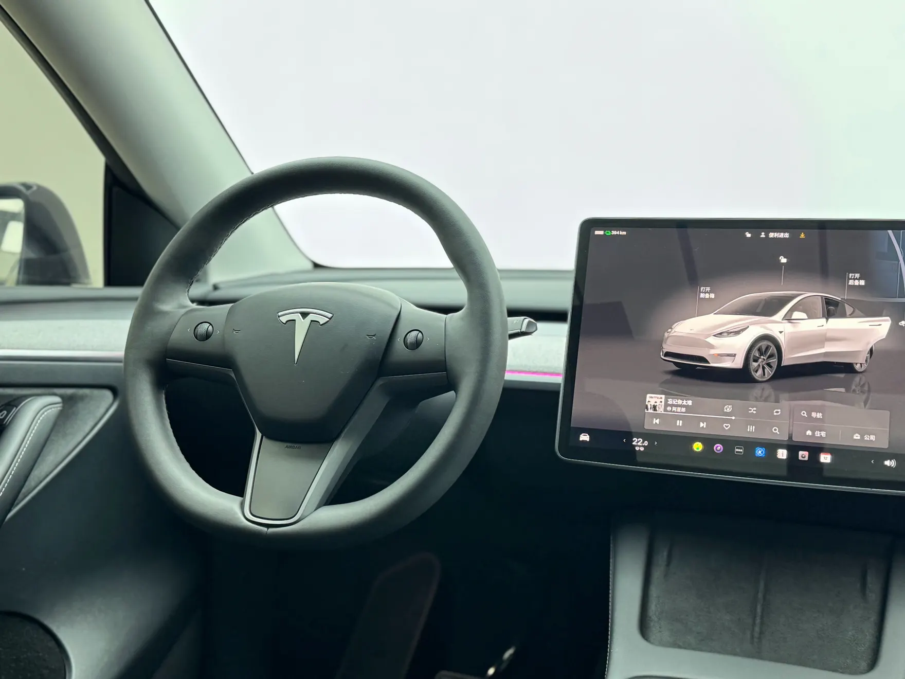 Tesla Model Y, 2024 13