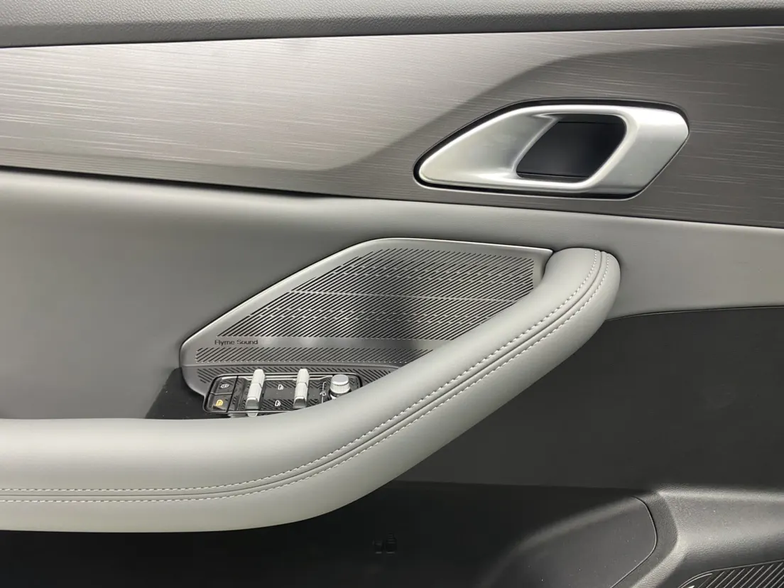 Geely Galaxy A7, 2026 25