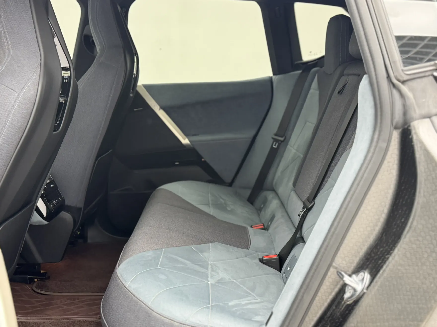 BMW iX, 2024 11