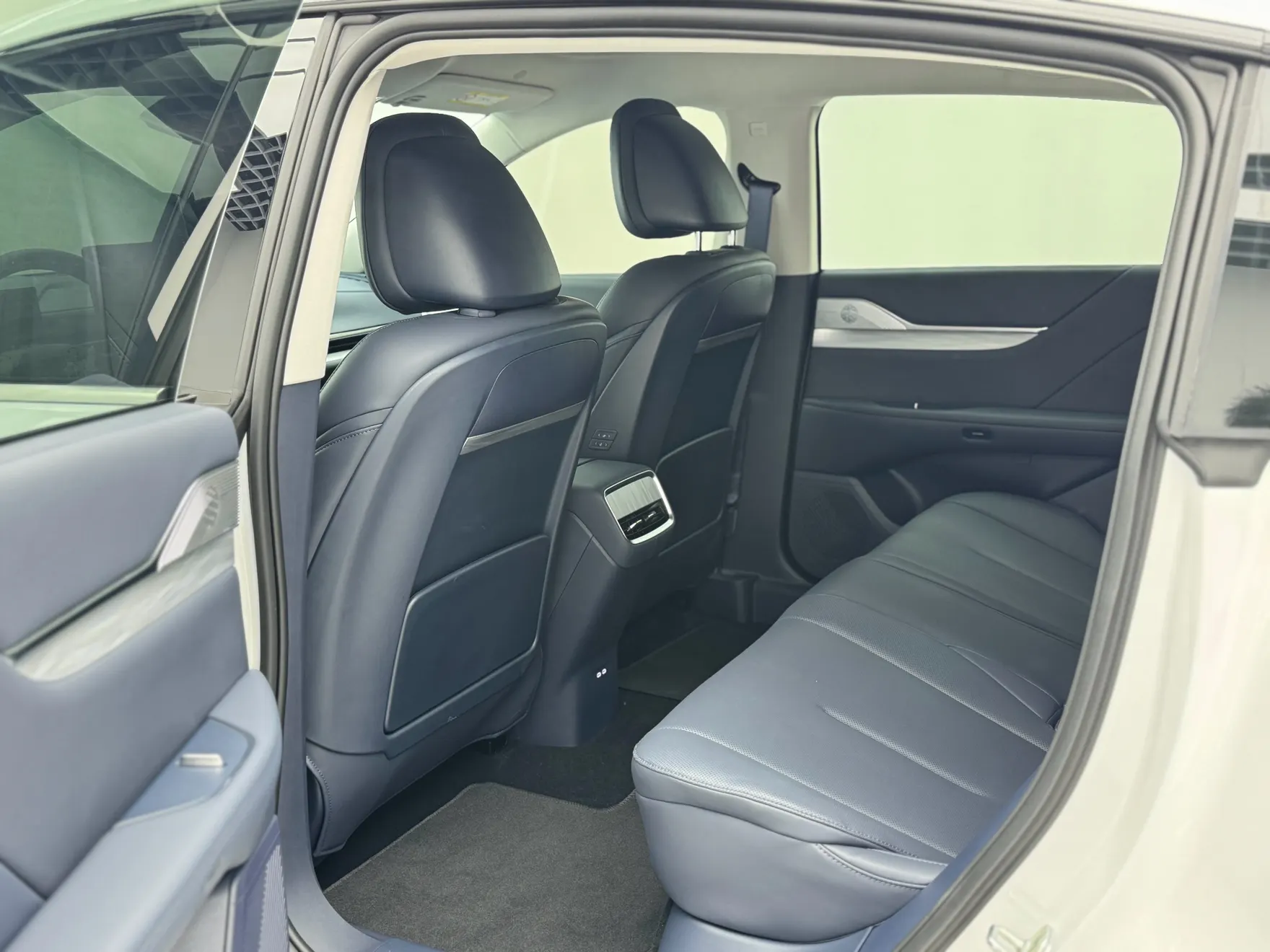 Buick L7, 2025 12
