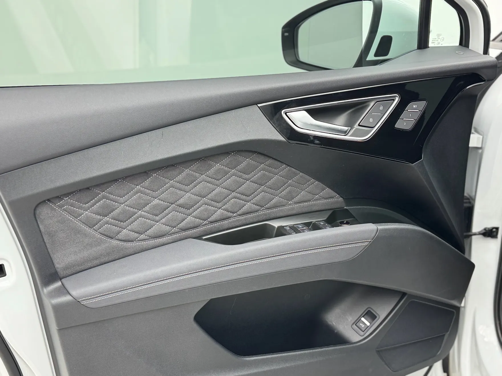 Audi Q4 e-tron, 2024 10