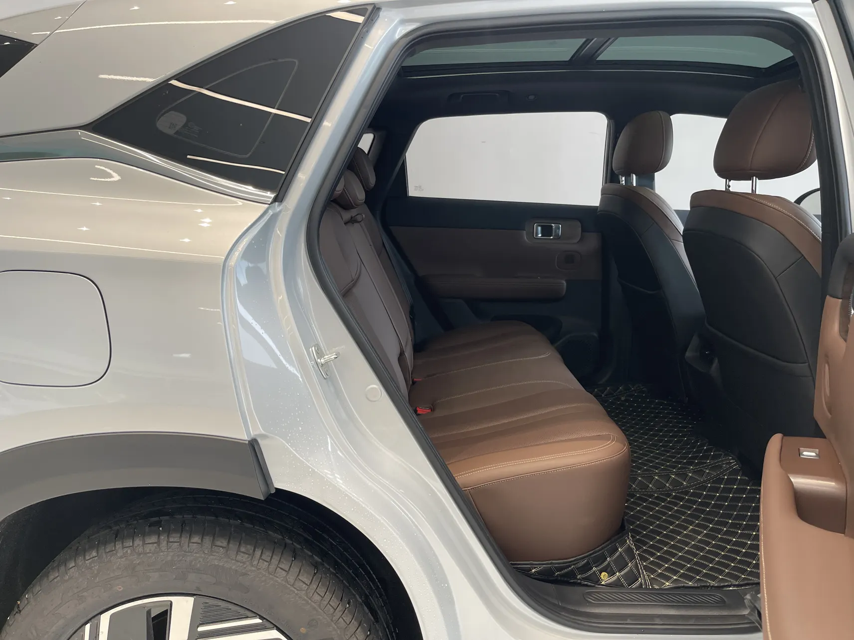 Wuling Starlight, 2024 19