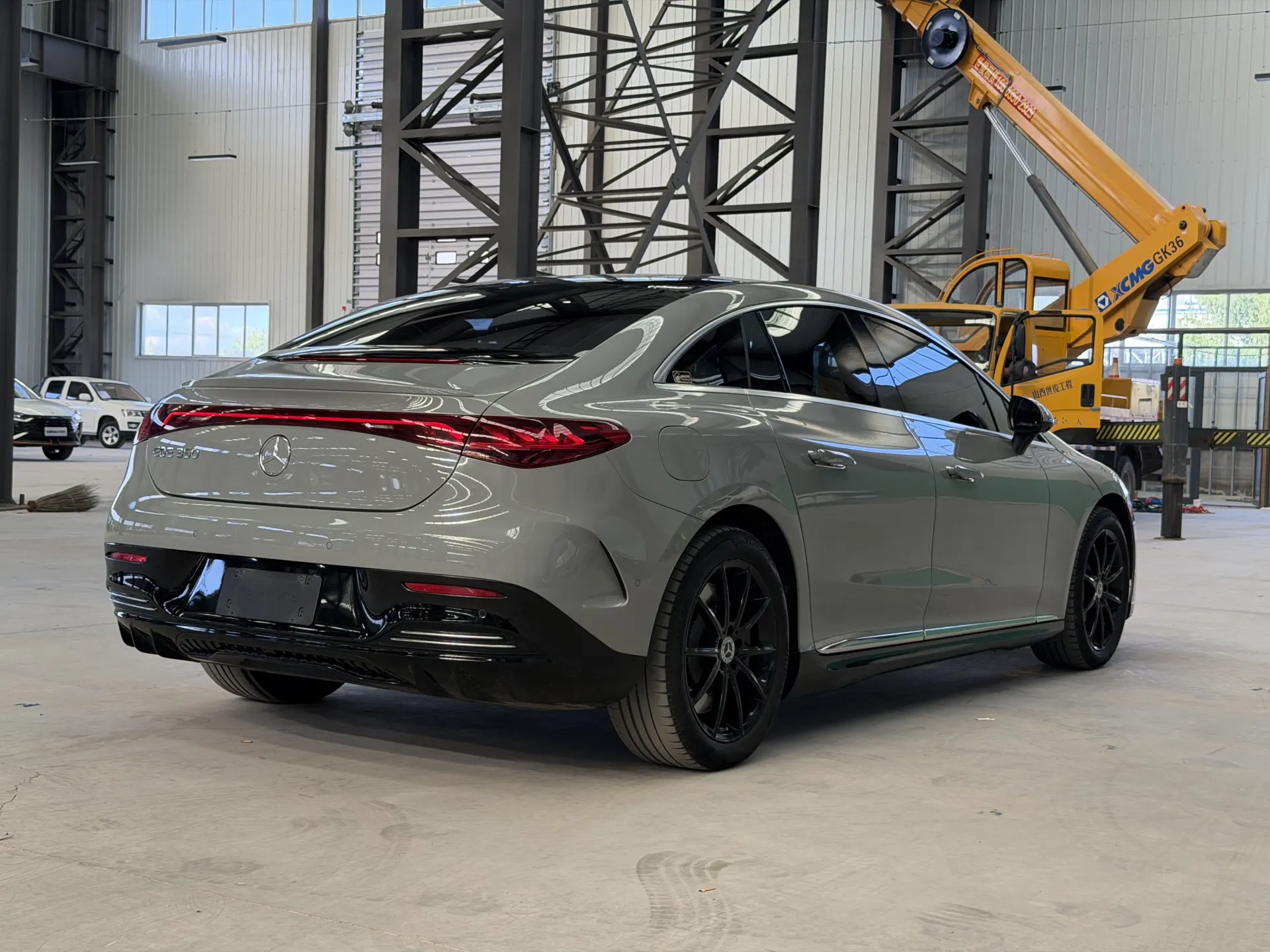 Mercedes-Benz EQE, 2023 4