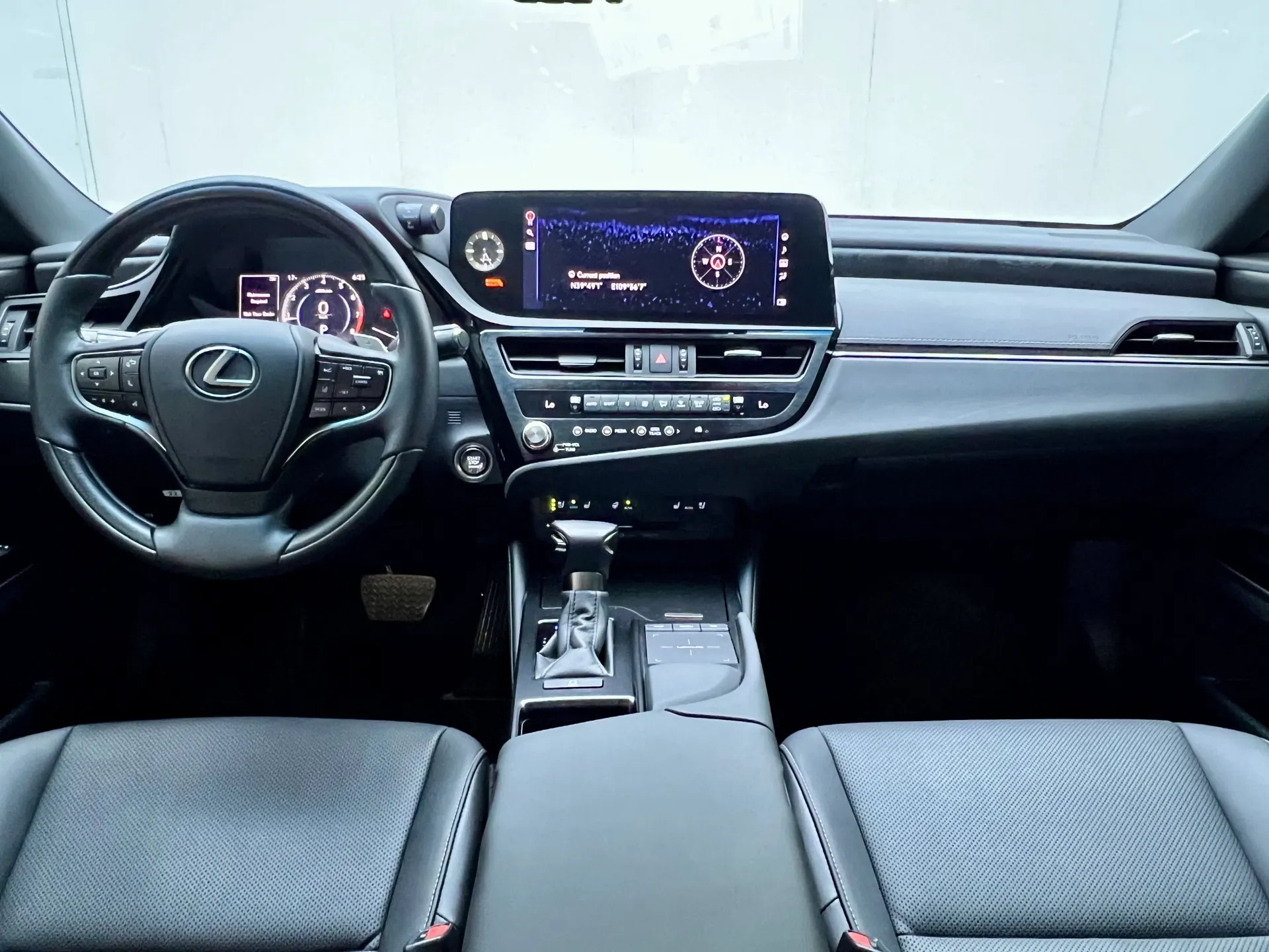 Lexus ES 250, 2023 16