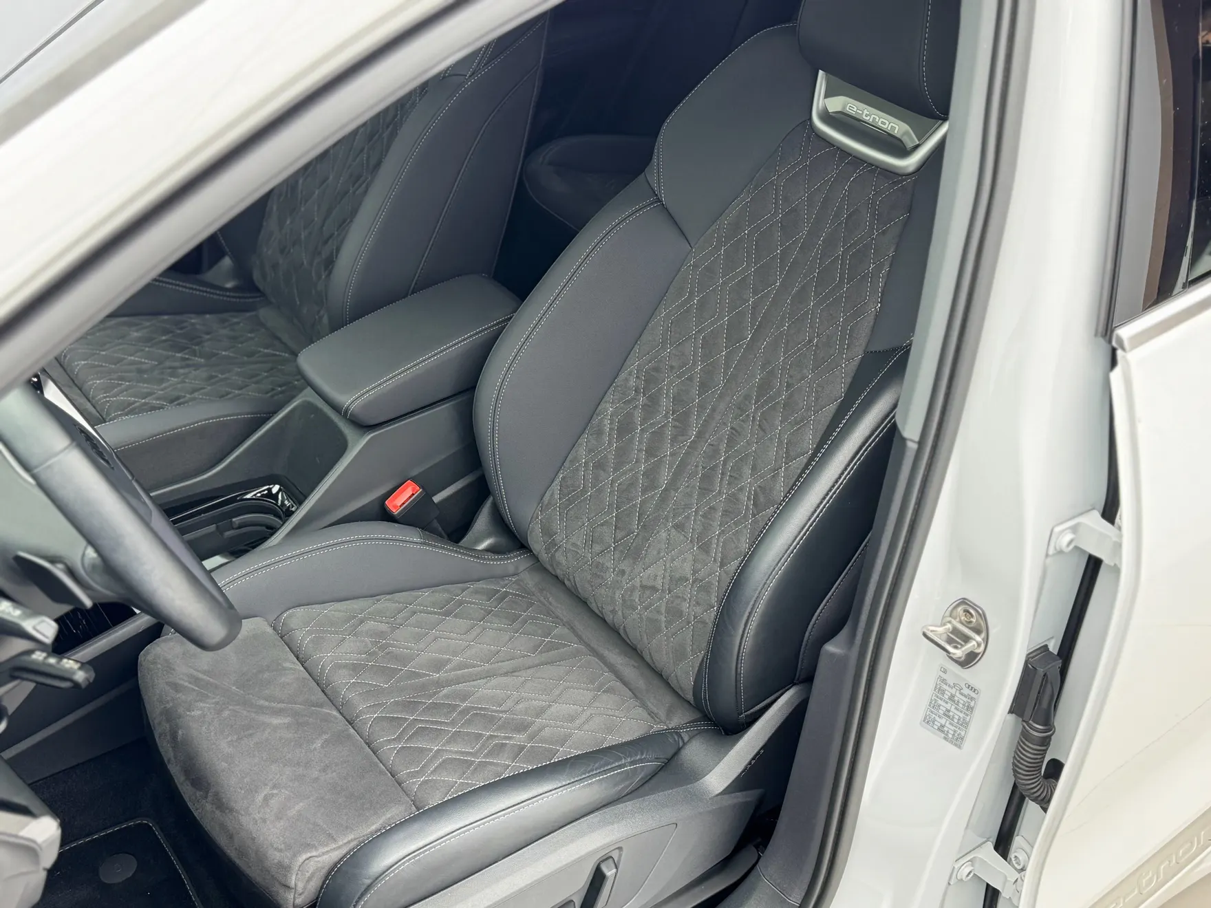 Audi Q4 e-tron, 2024 11