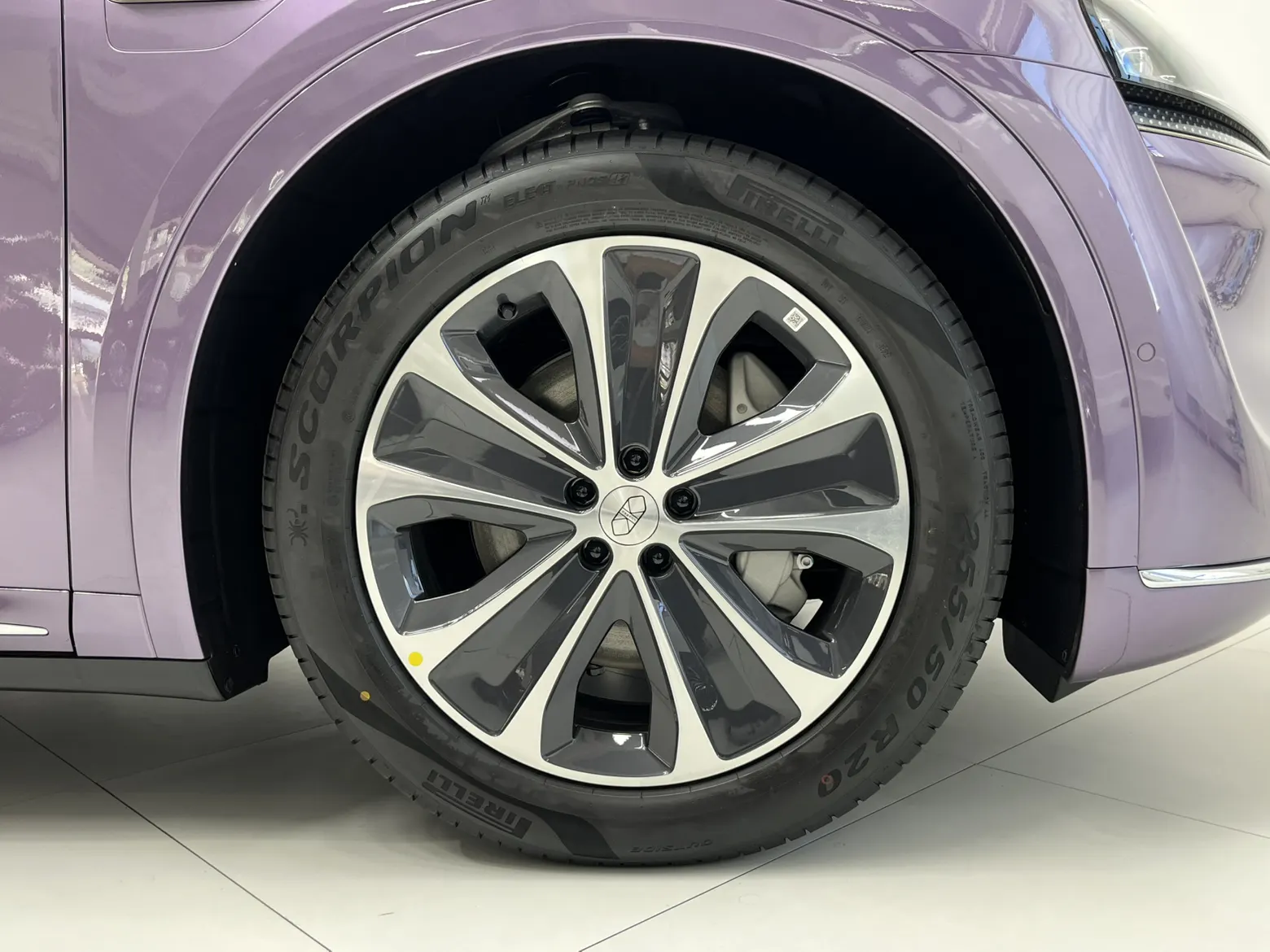 Luxeed R7, 2026 10