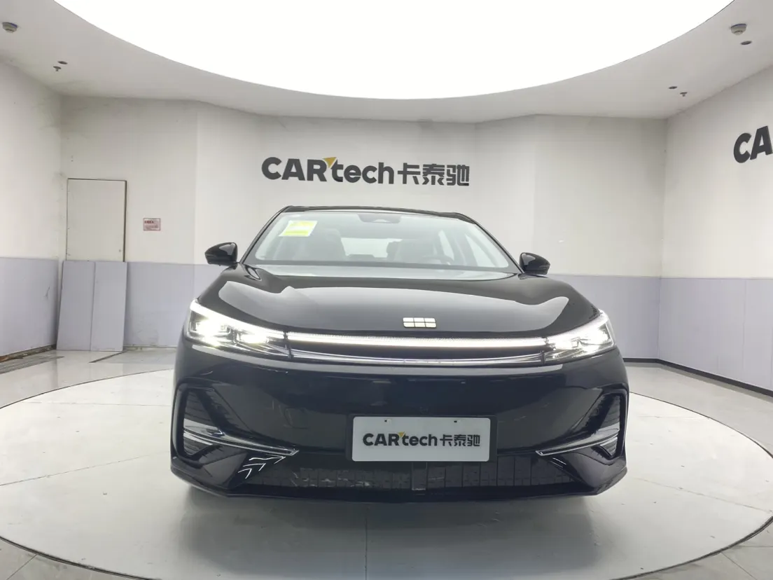 Geely Galaxy A7, 2026 3