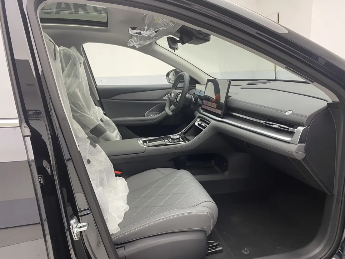 Geely Galaxy A7, 2026 19