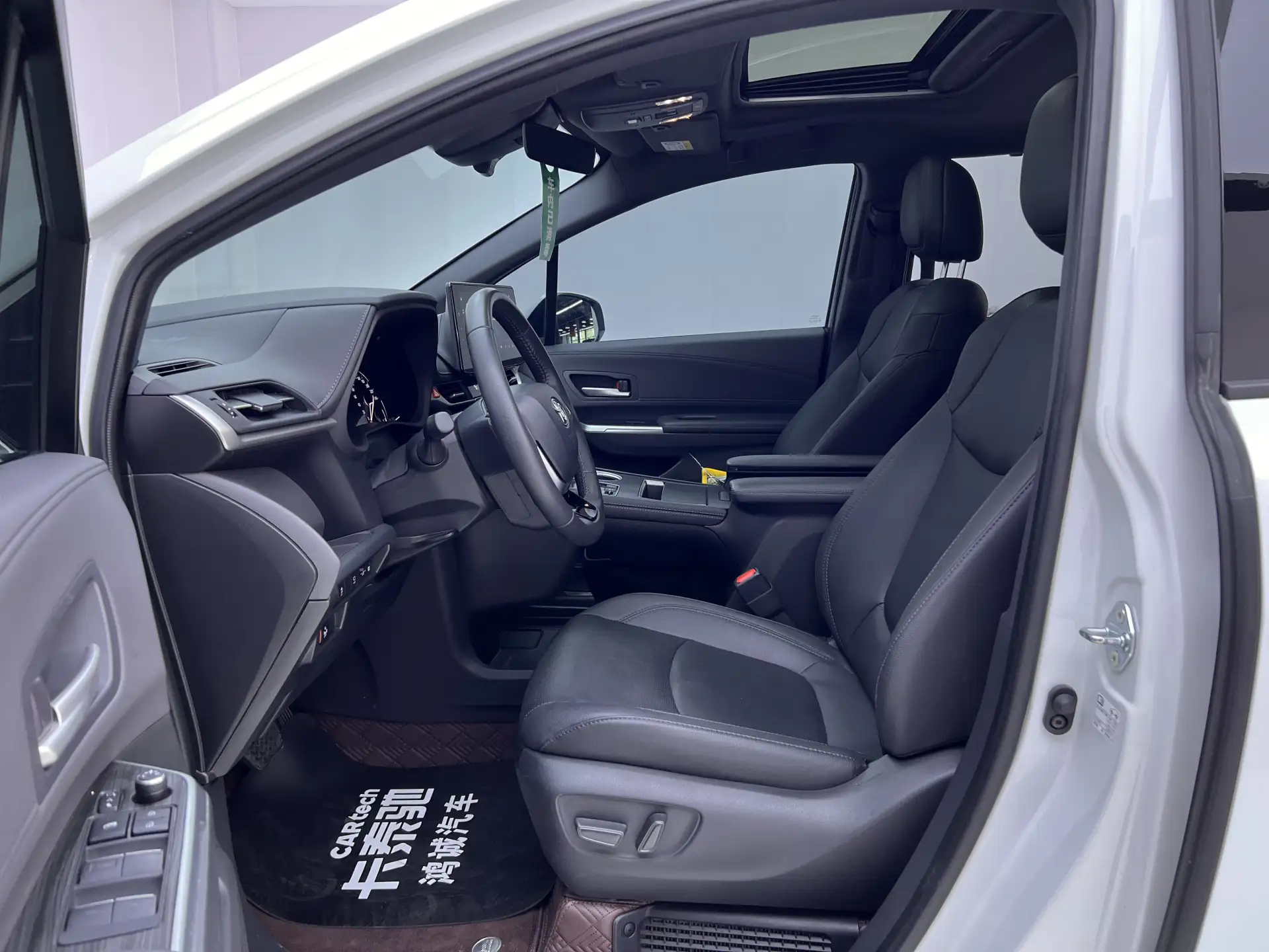 Toyota Sienna, 2024 18