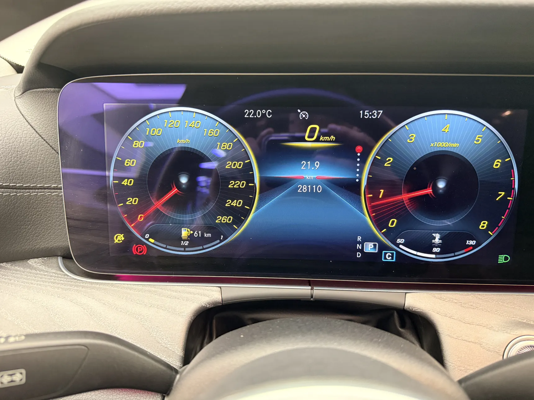 Mercedes-Benz CLS 300, 2021 10