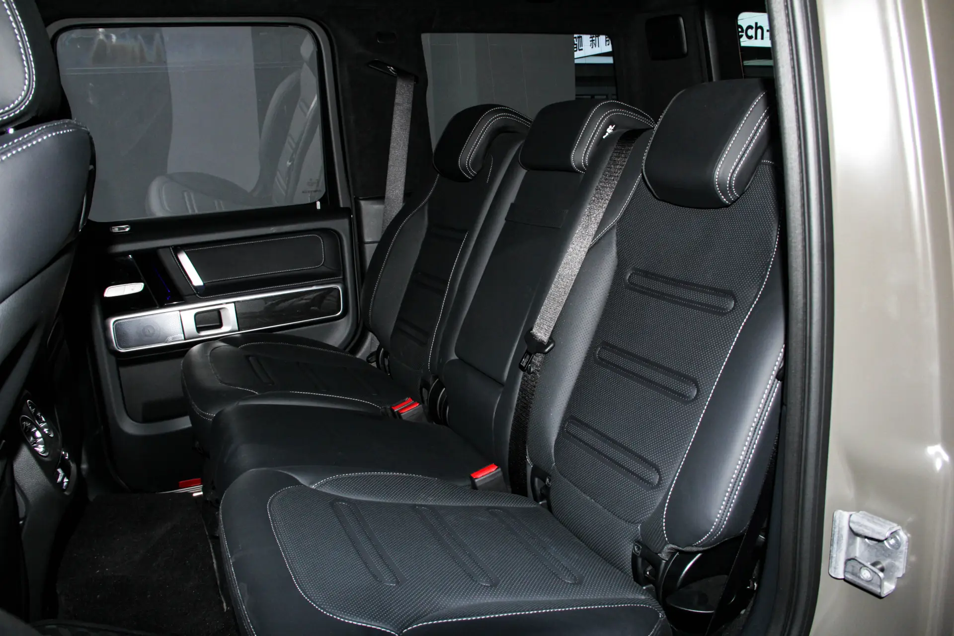 Mercedes-Benz G 400 d, 2024 20