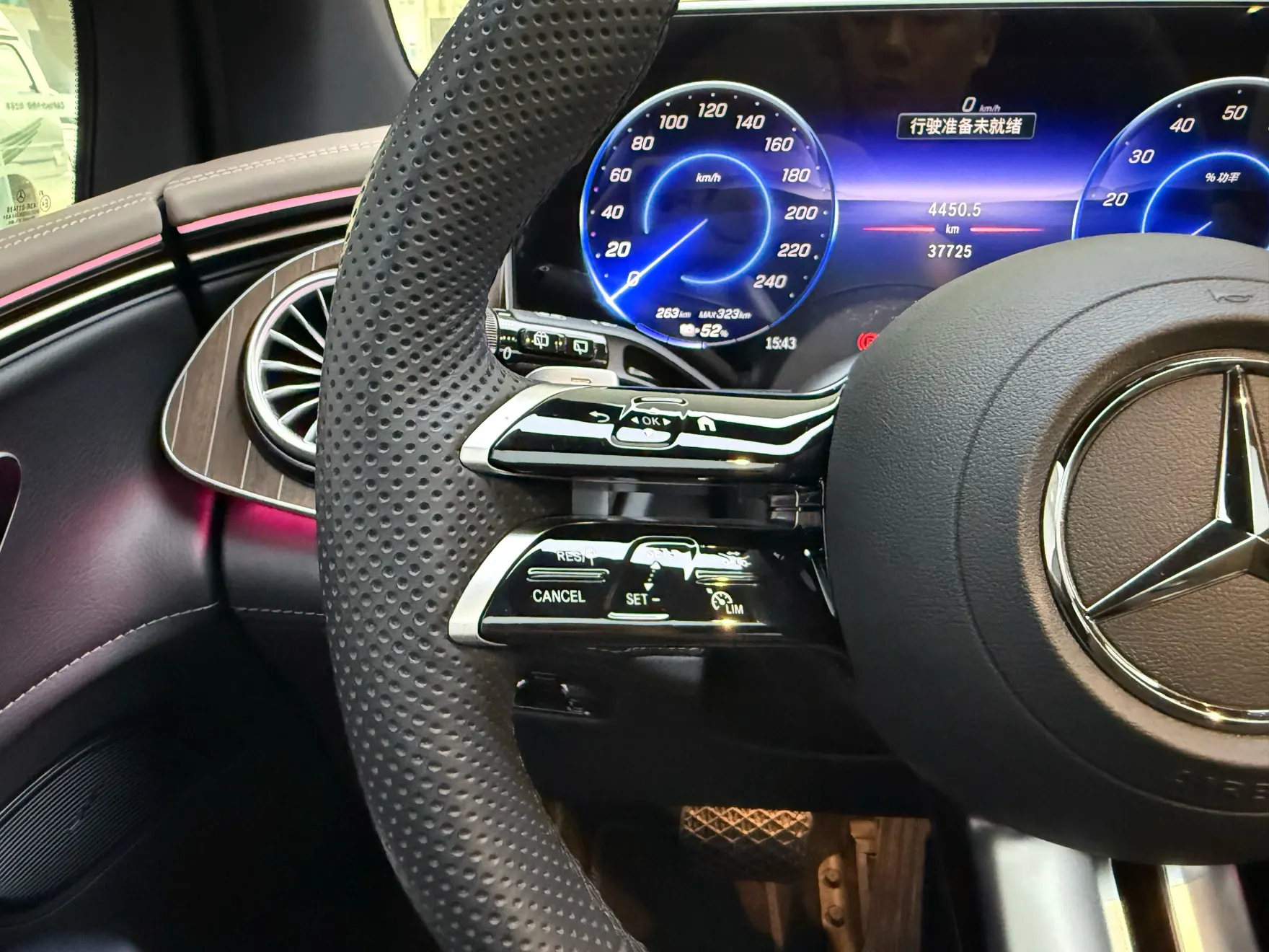 Mercedes-Benz EQE, 2025 21