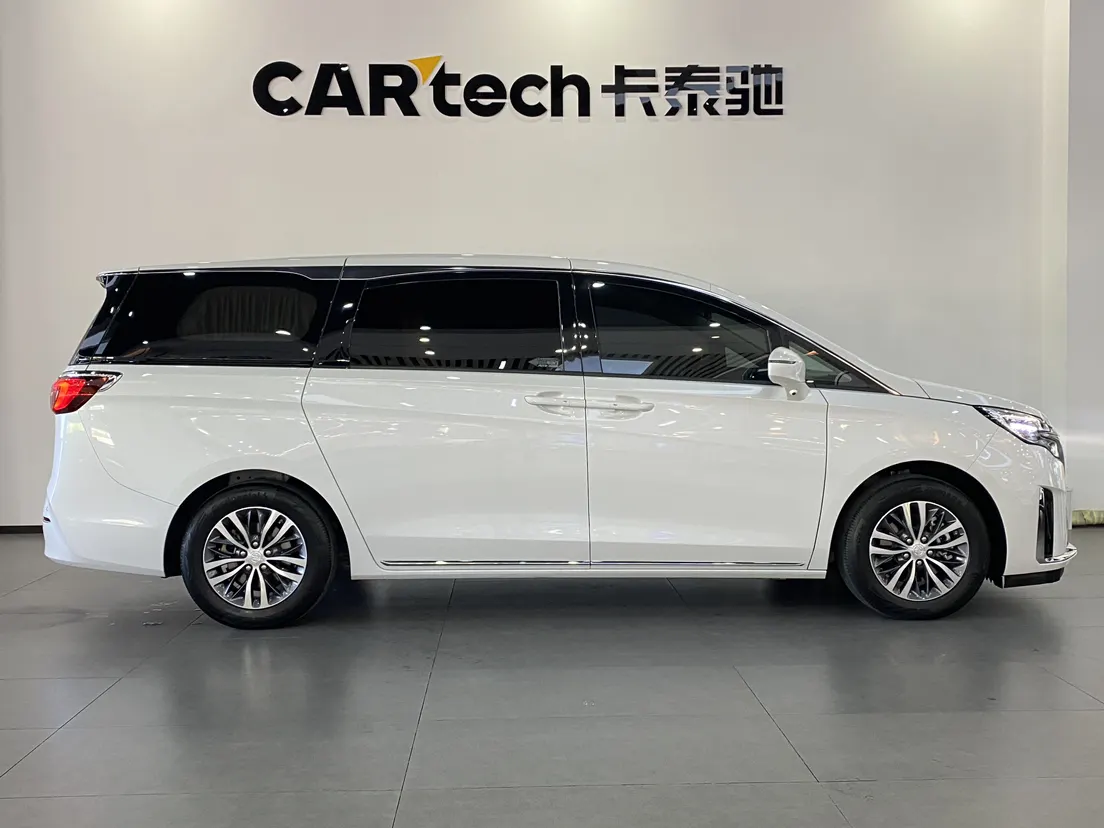 Buick GL8, 2023 3