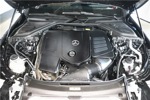 Mercedes-Benz E 300 L, 2026 7