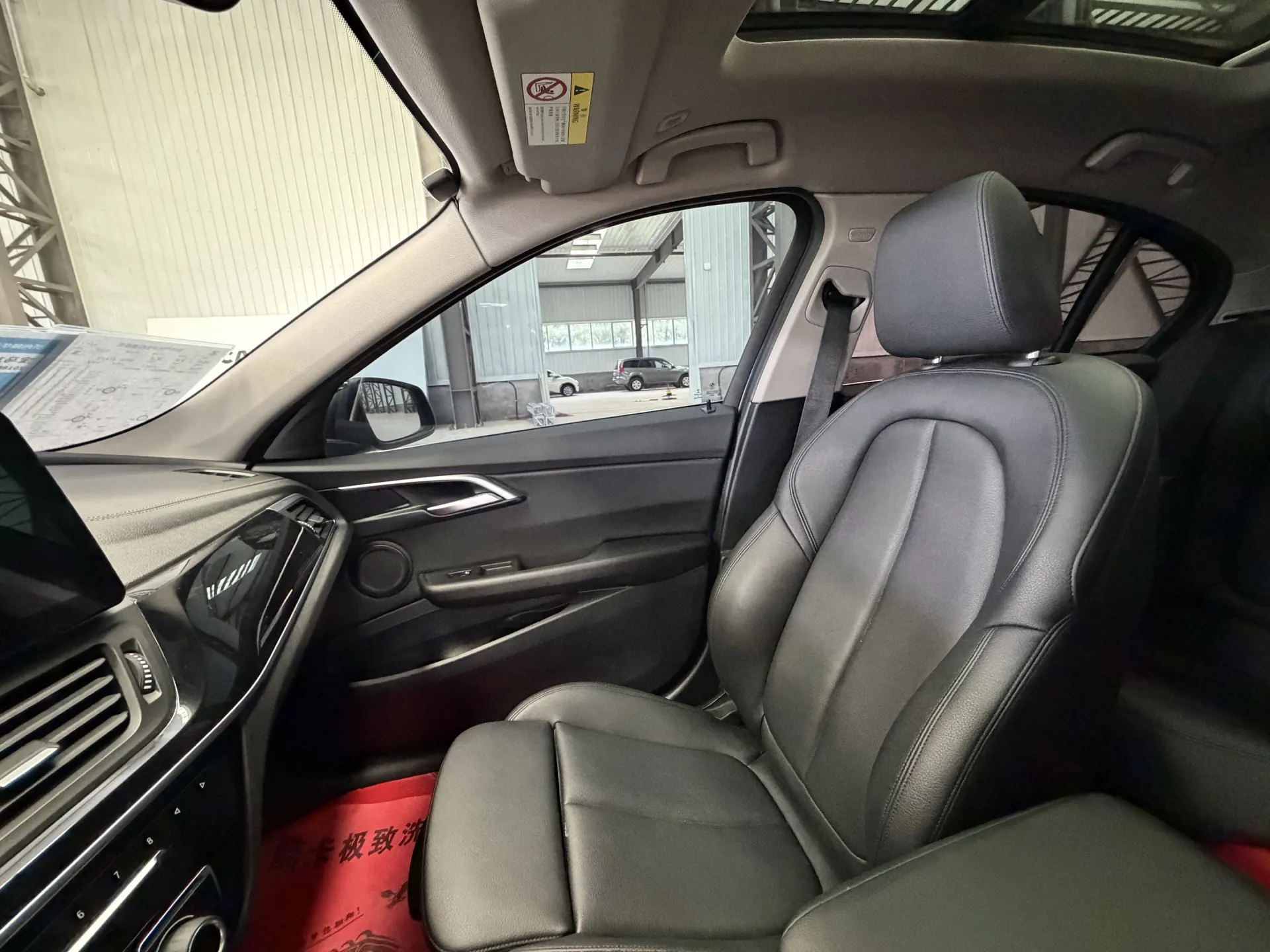 BMW 118i, 2018 14