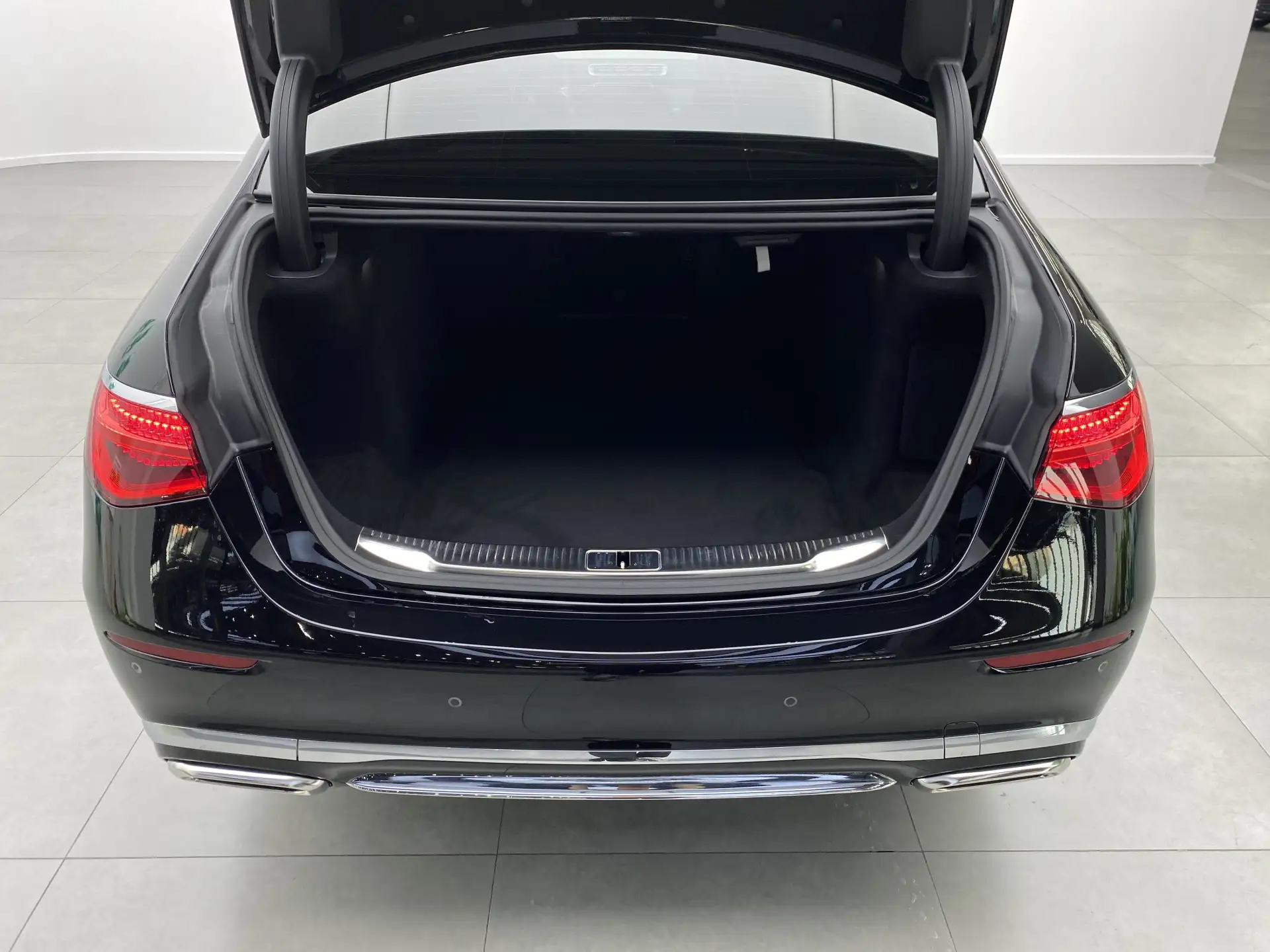 Mercedes-Benz S 480 4MATIC, 2024 33