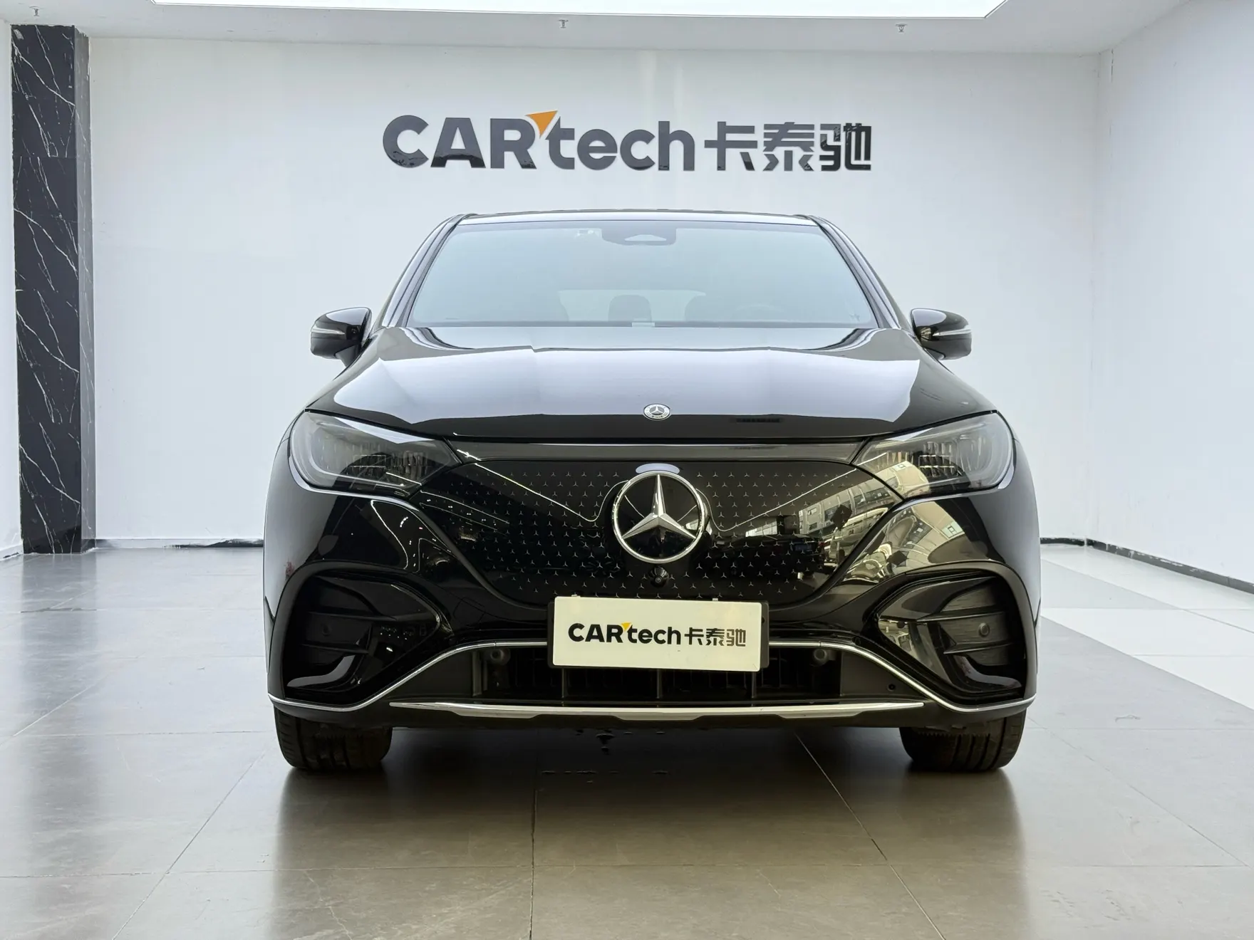 Mercedes-Benz EQE, 2025 3