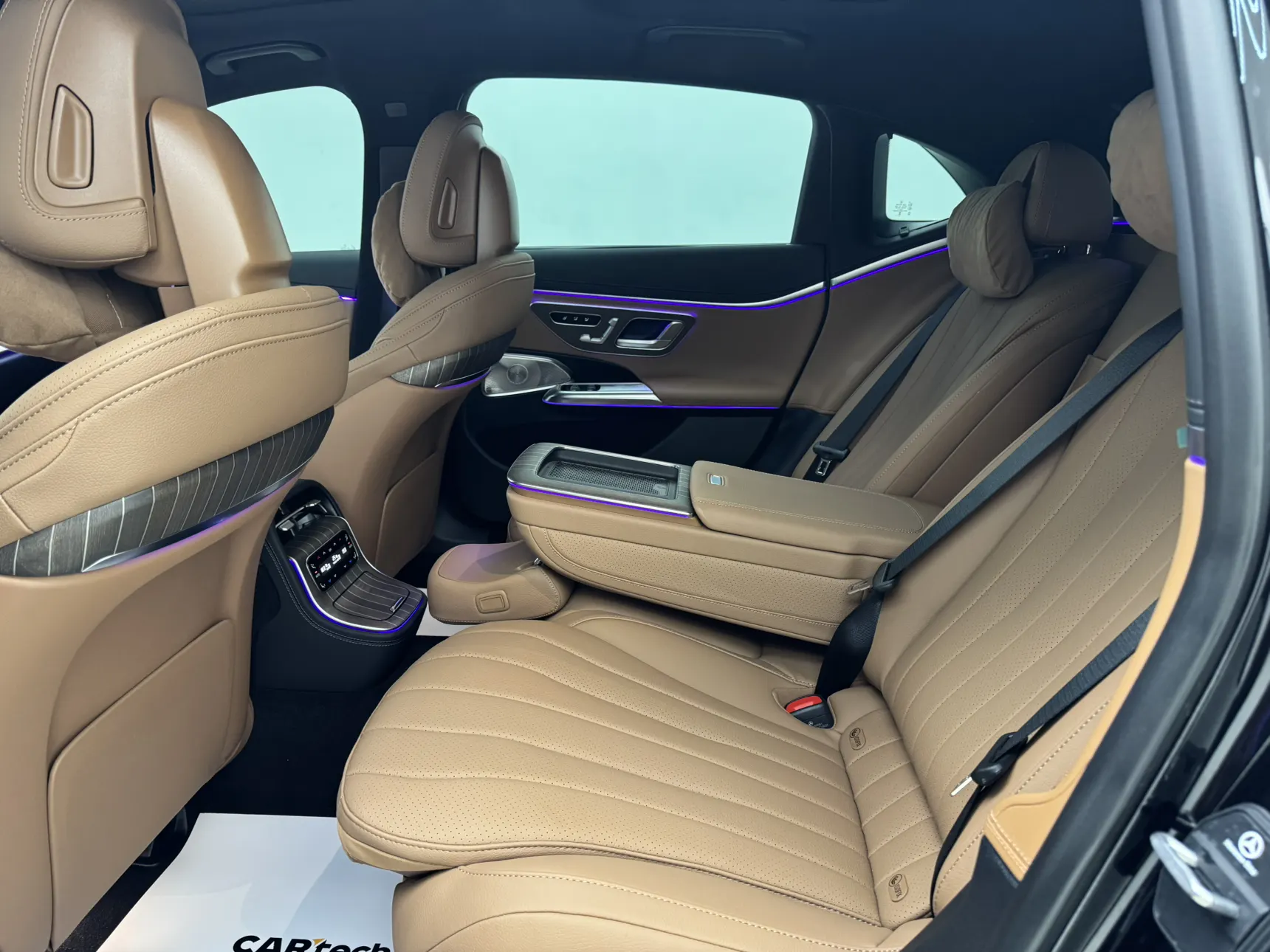 Mercedes-Benz E 300 L, 2025 17