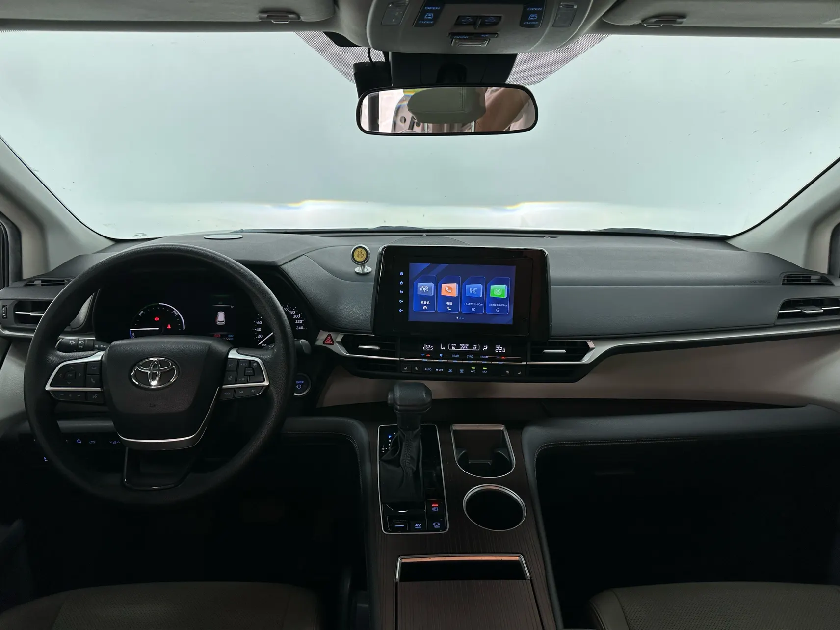 Toyota Sienna, 2022 15