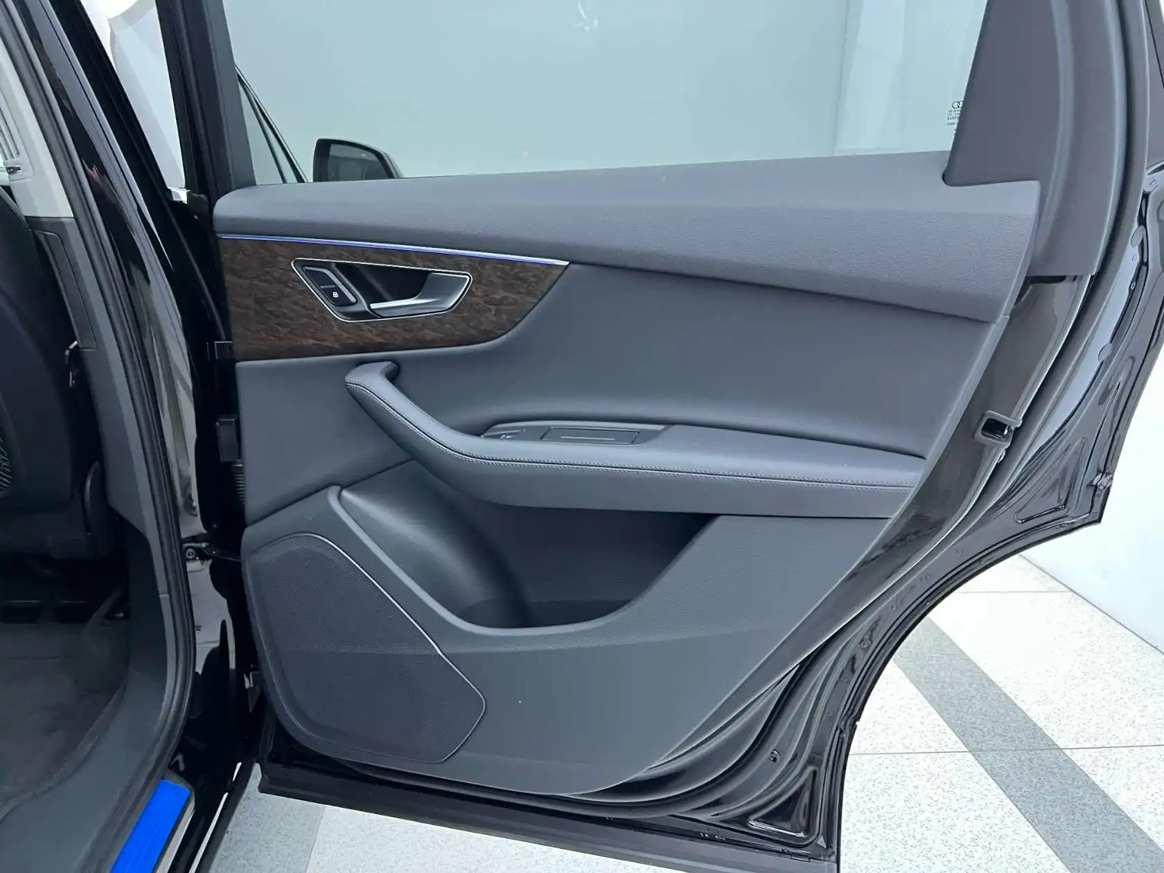 Audi Q7 45 TFSI, 2023 18