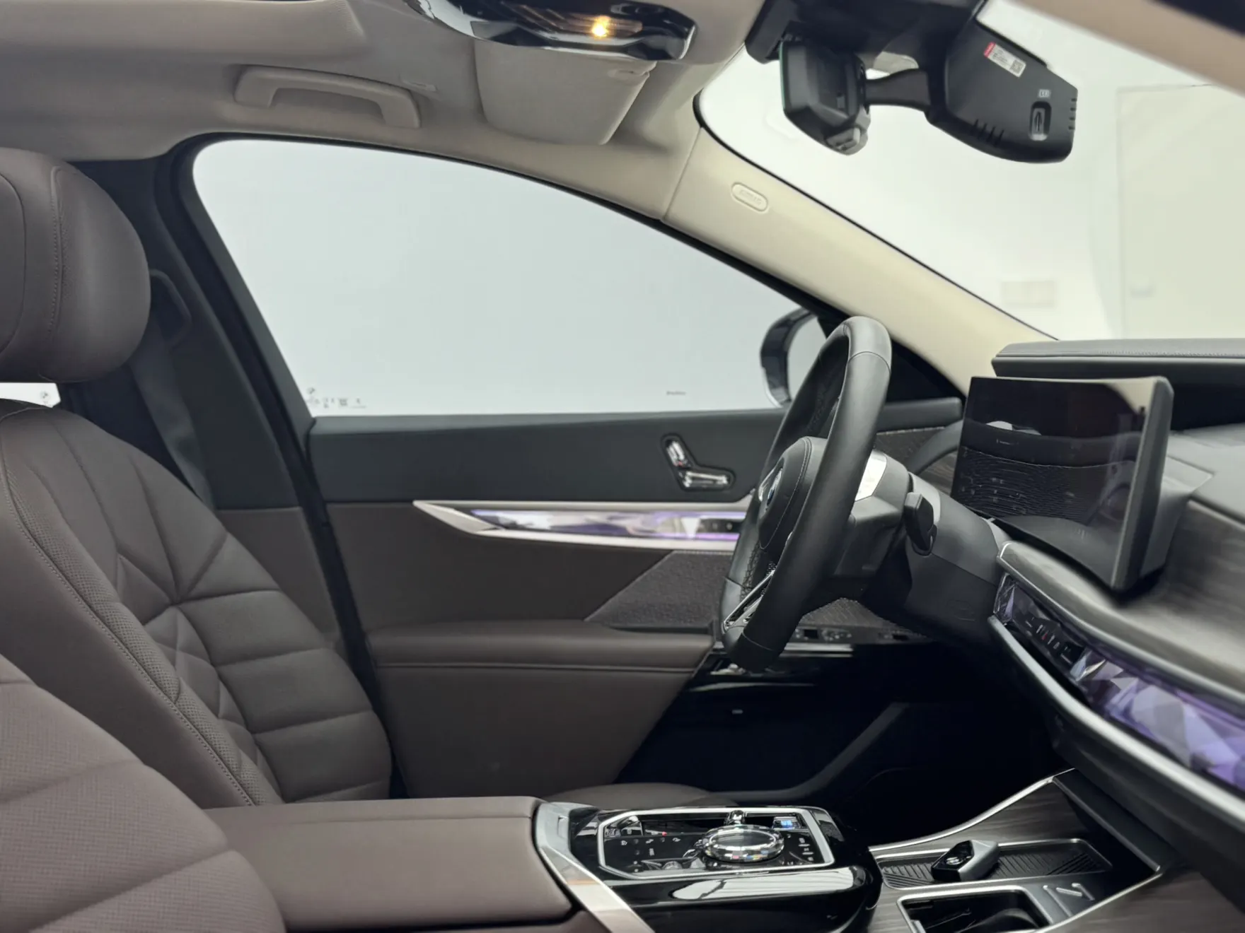 BMW i7, 2025 11