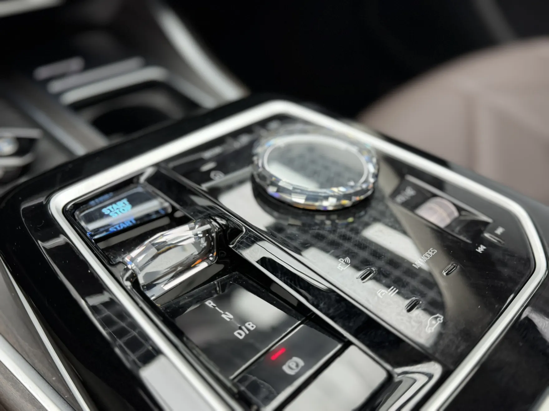 BMW i7, 2025 13