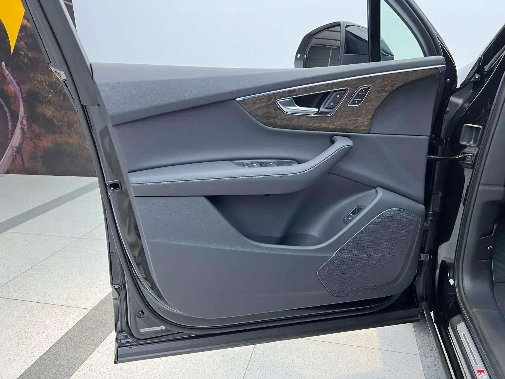 Audi Q7 45 TFSI, 2023 11