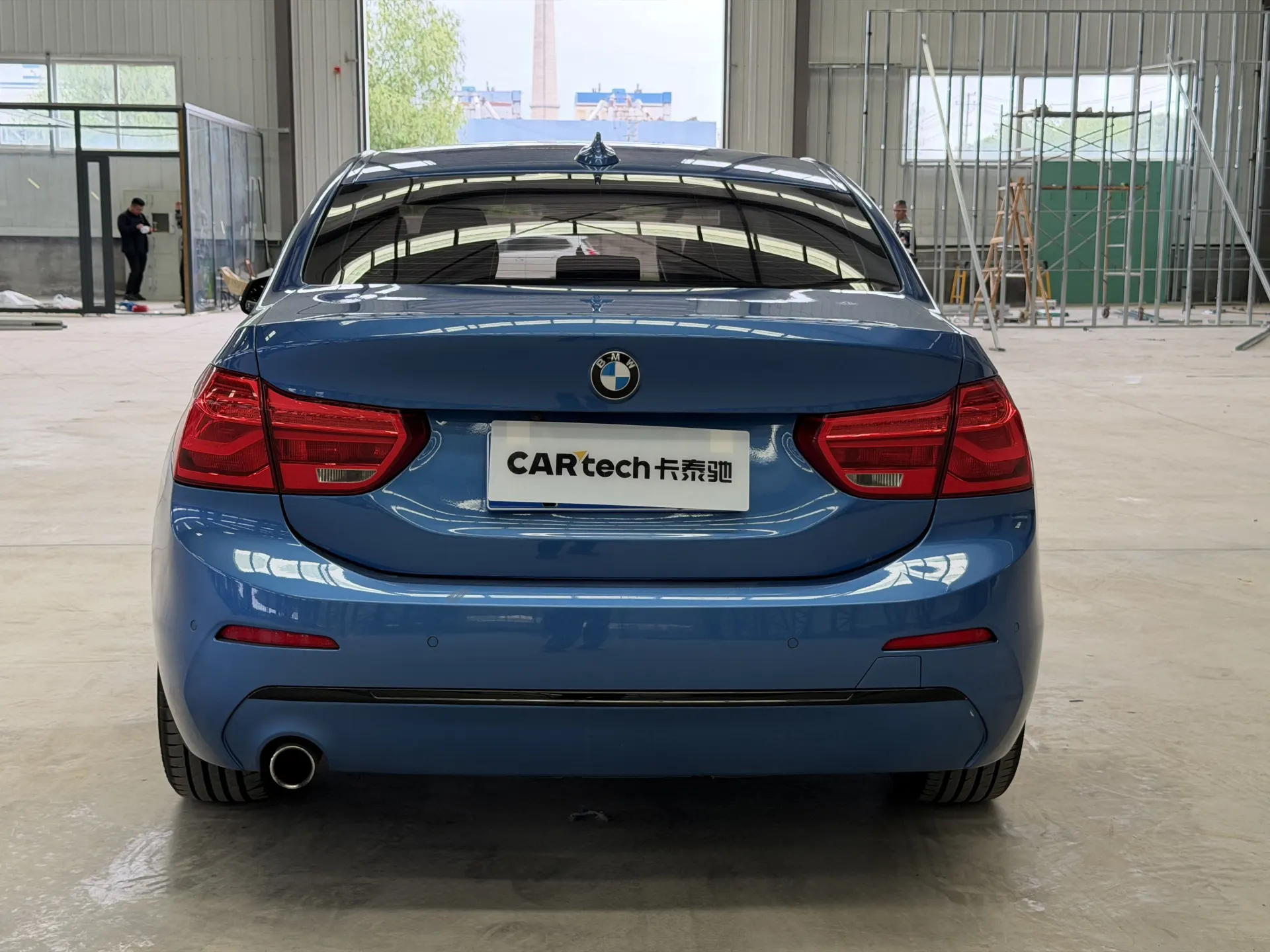 BMW 118i, 2018 все фото