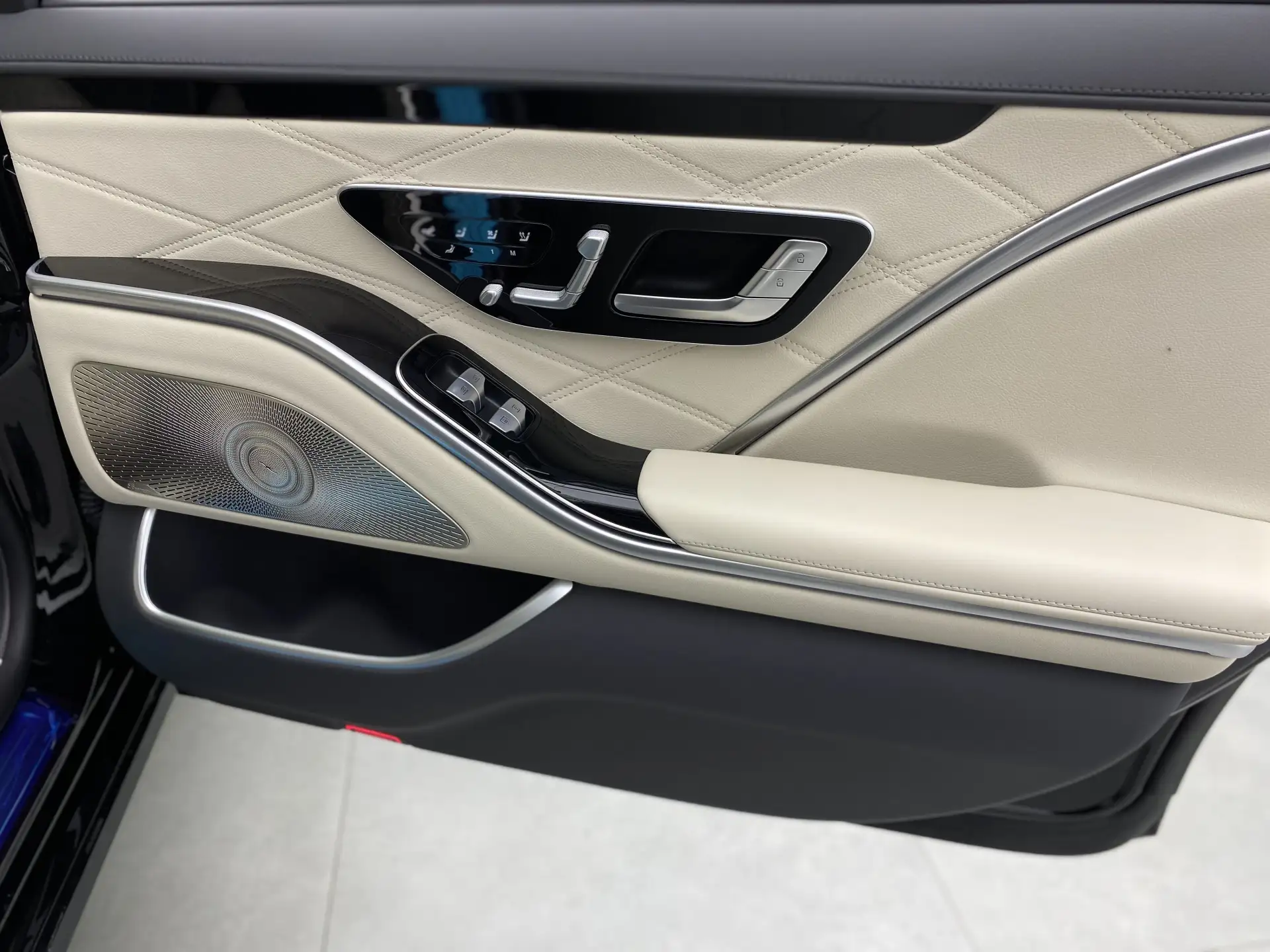 Mercedes-Benz S 480 4MATIC, 2024 24