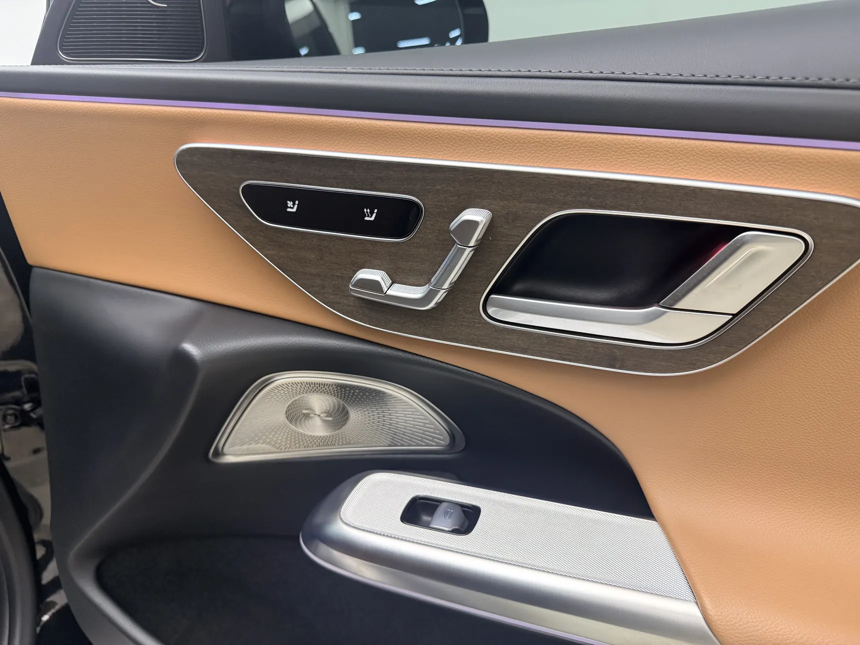 Mercedes-Benz E 300 L, 2024 15