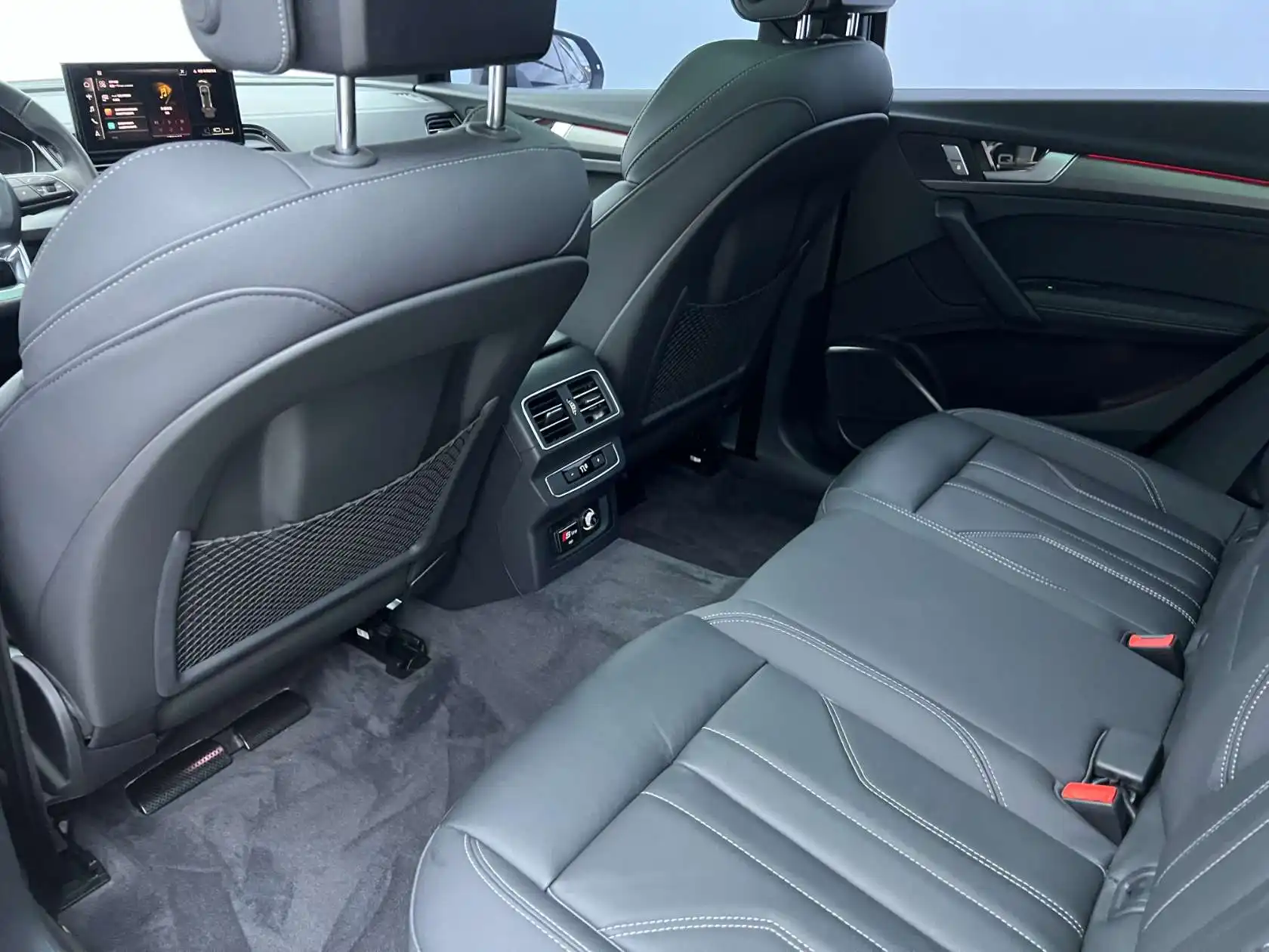 Audi Q5L 40, 2023 12