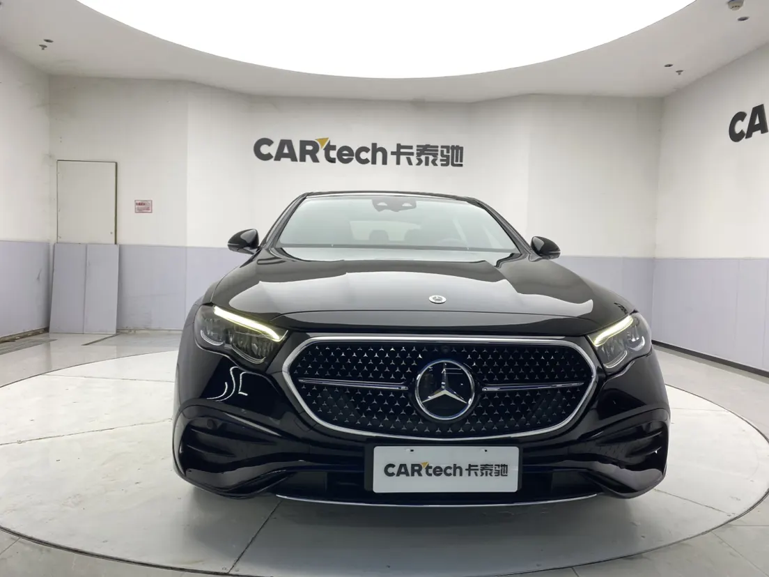 Mercedes-Benz E 350 e, 2025 3