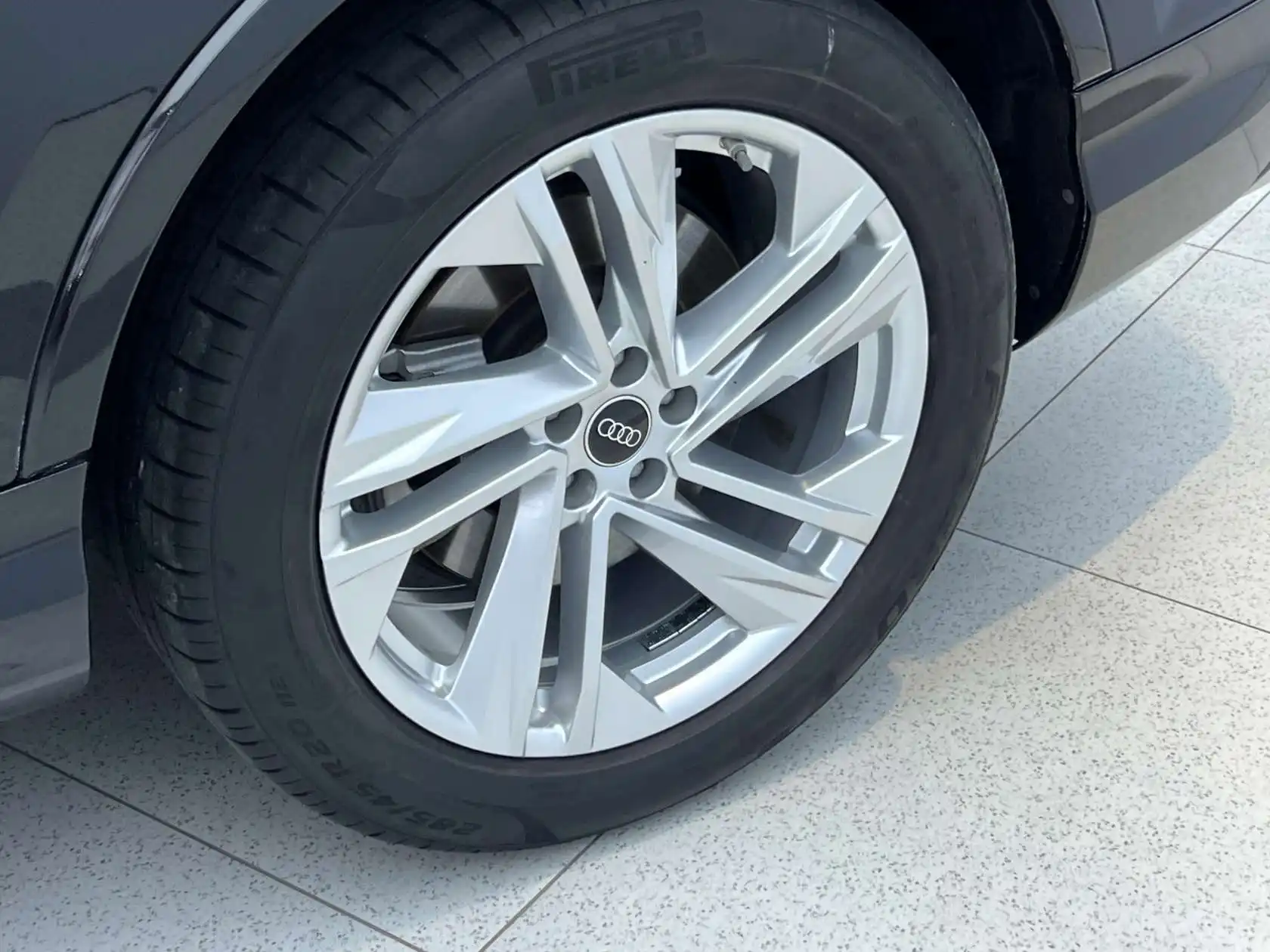 Audi Q7 45 TFSI, 2023 32