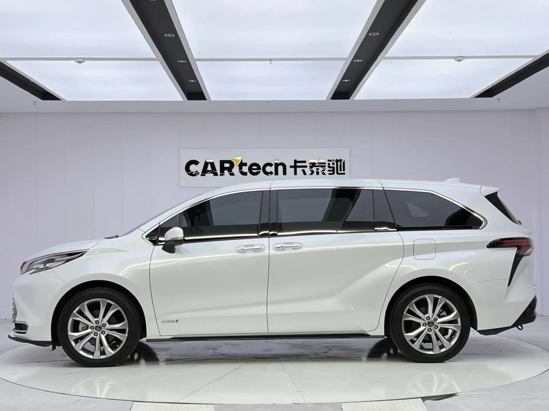 Toyota Sienna, 2024 8