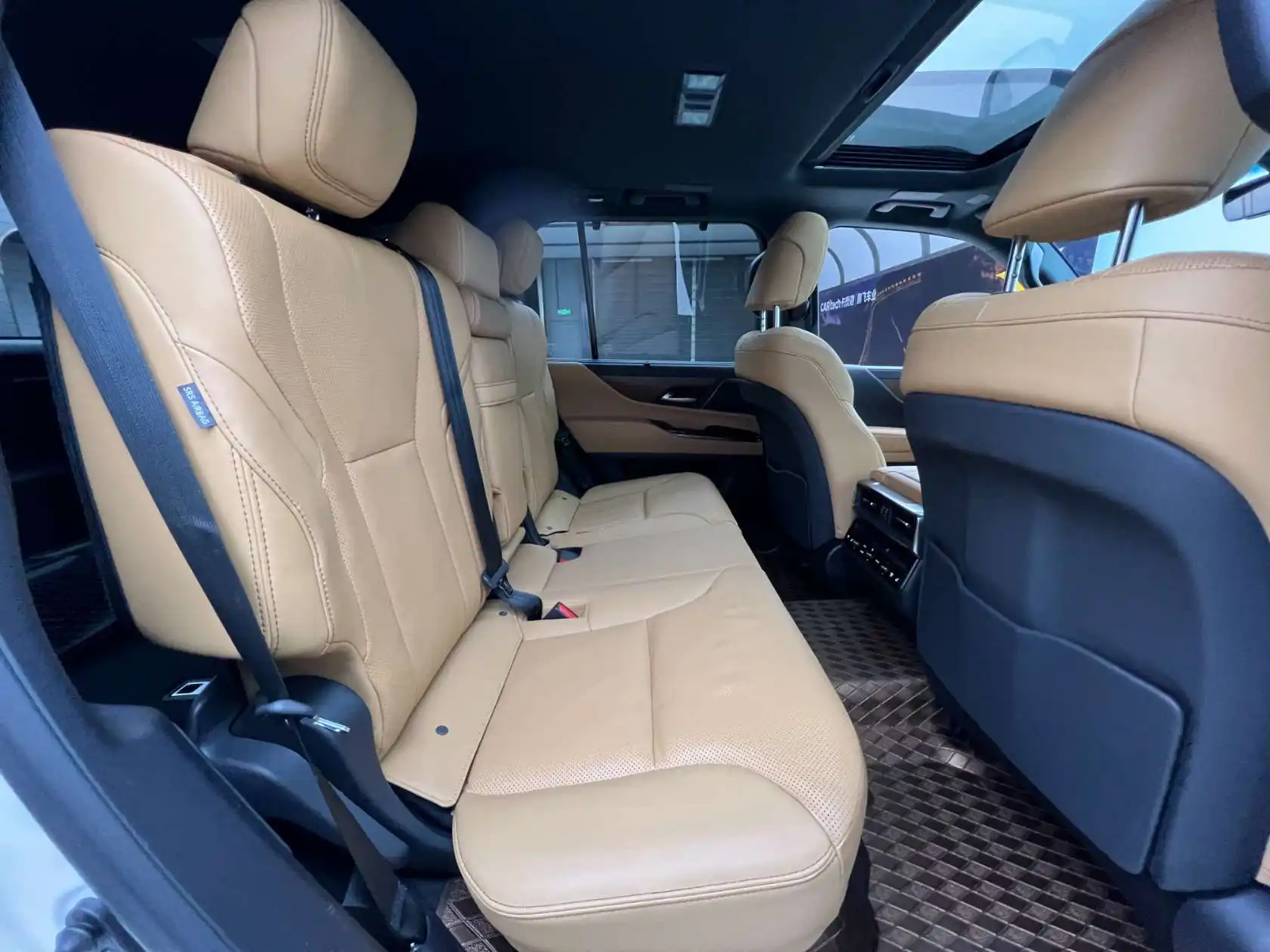 Lexus LX 600, 2025 16